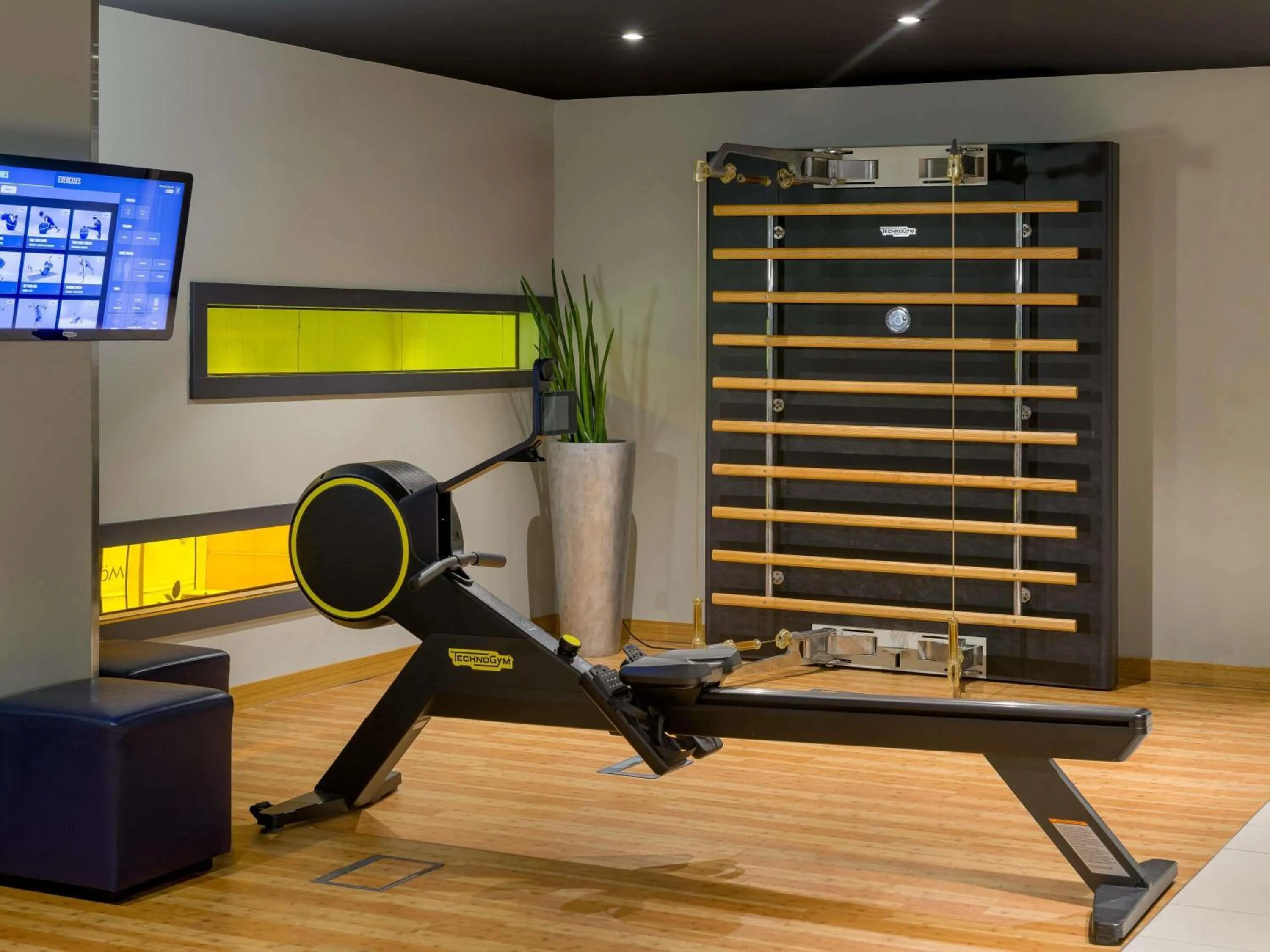 Fitness centre/facilities in Mövenpick Hotel Amsterdam City Centre