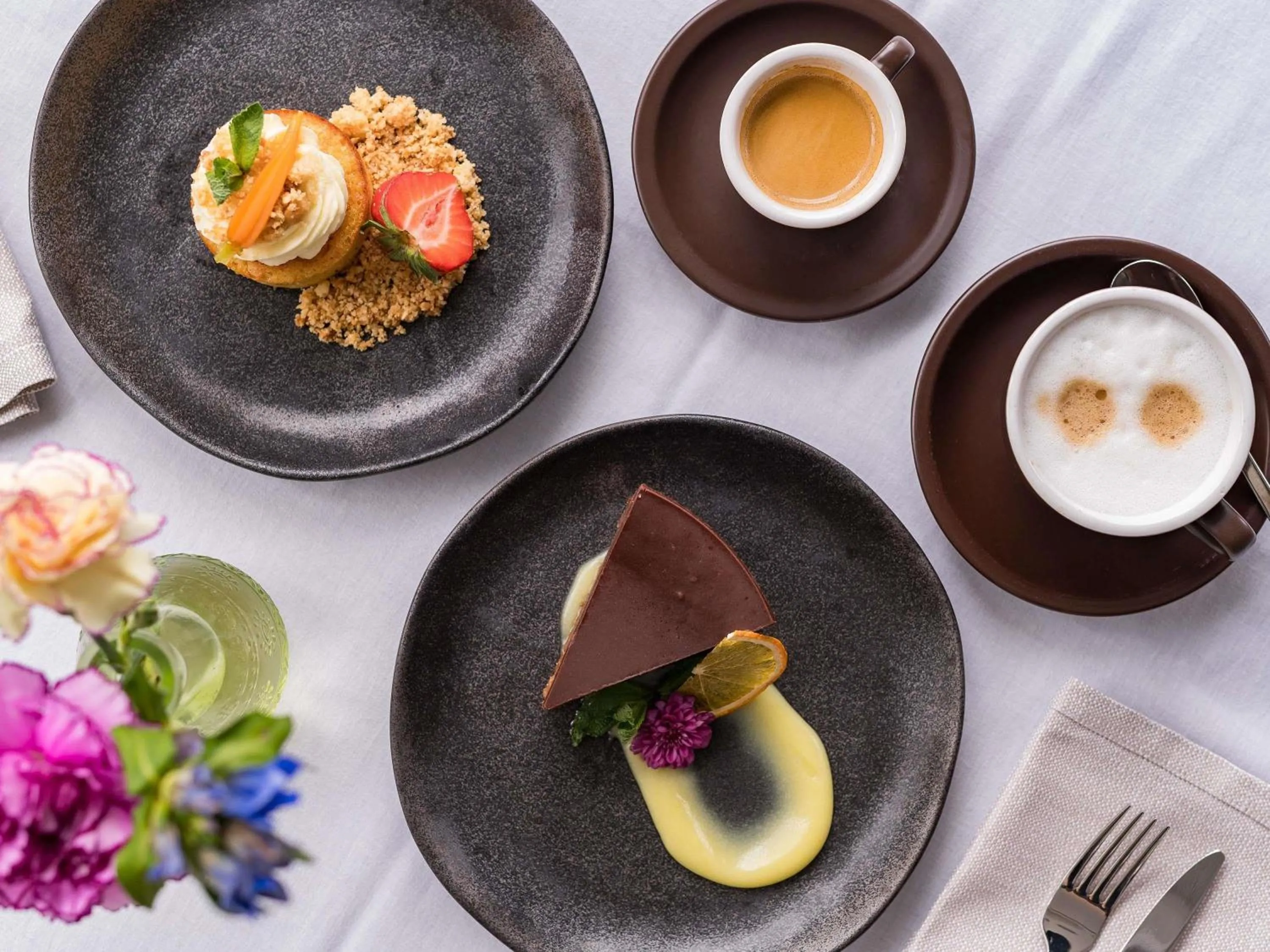 Restaurant/places to eat in Mövenpick Hotel Amsterdam City Centre