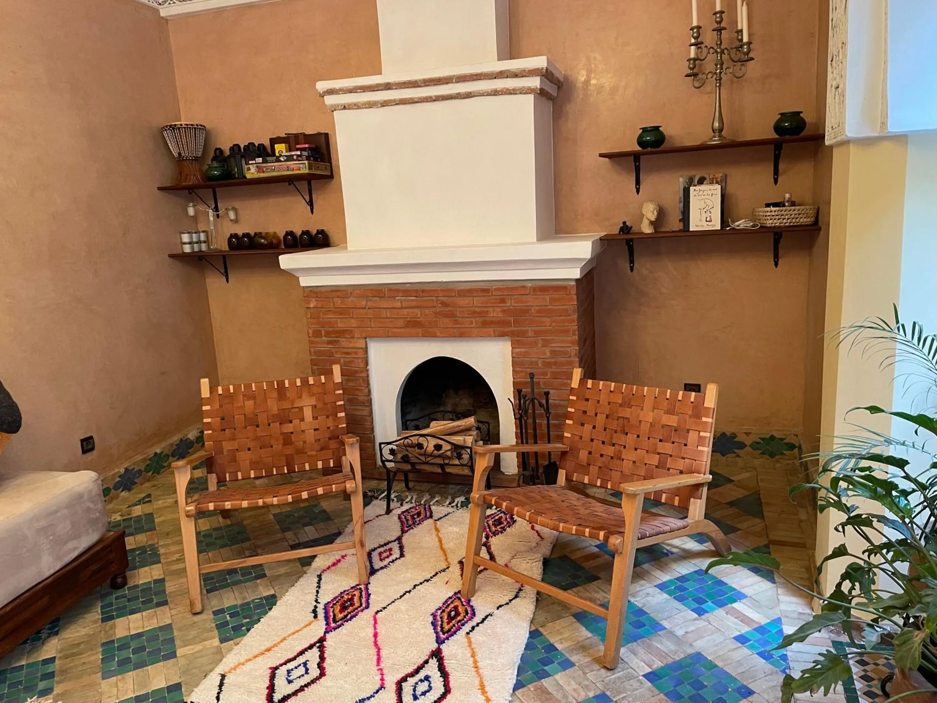 flat iron in Riad Amalia