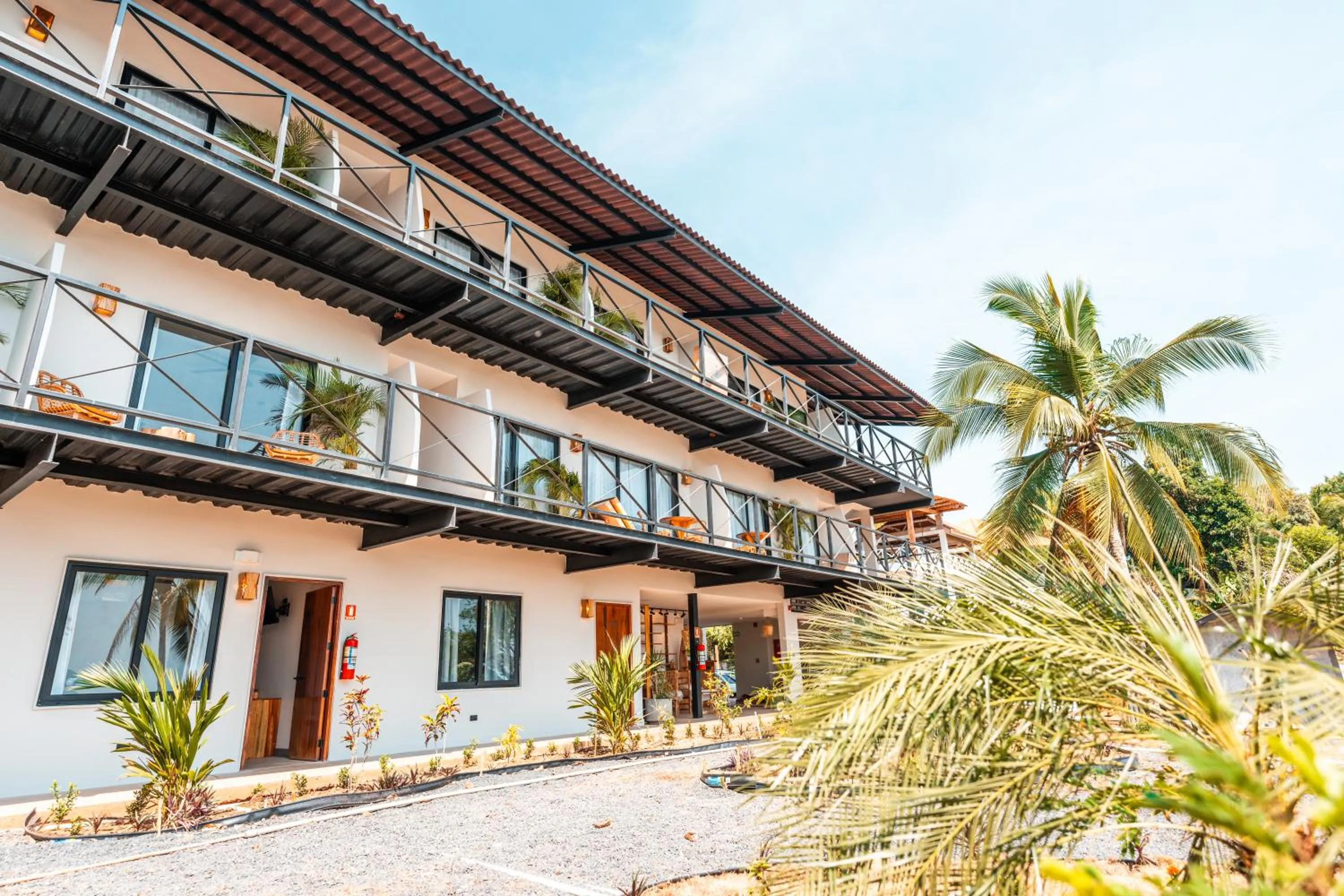 Property building in Bambuda Santa Catalina