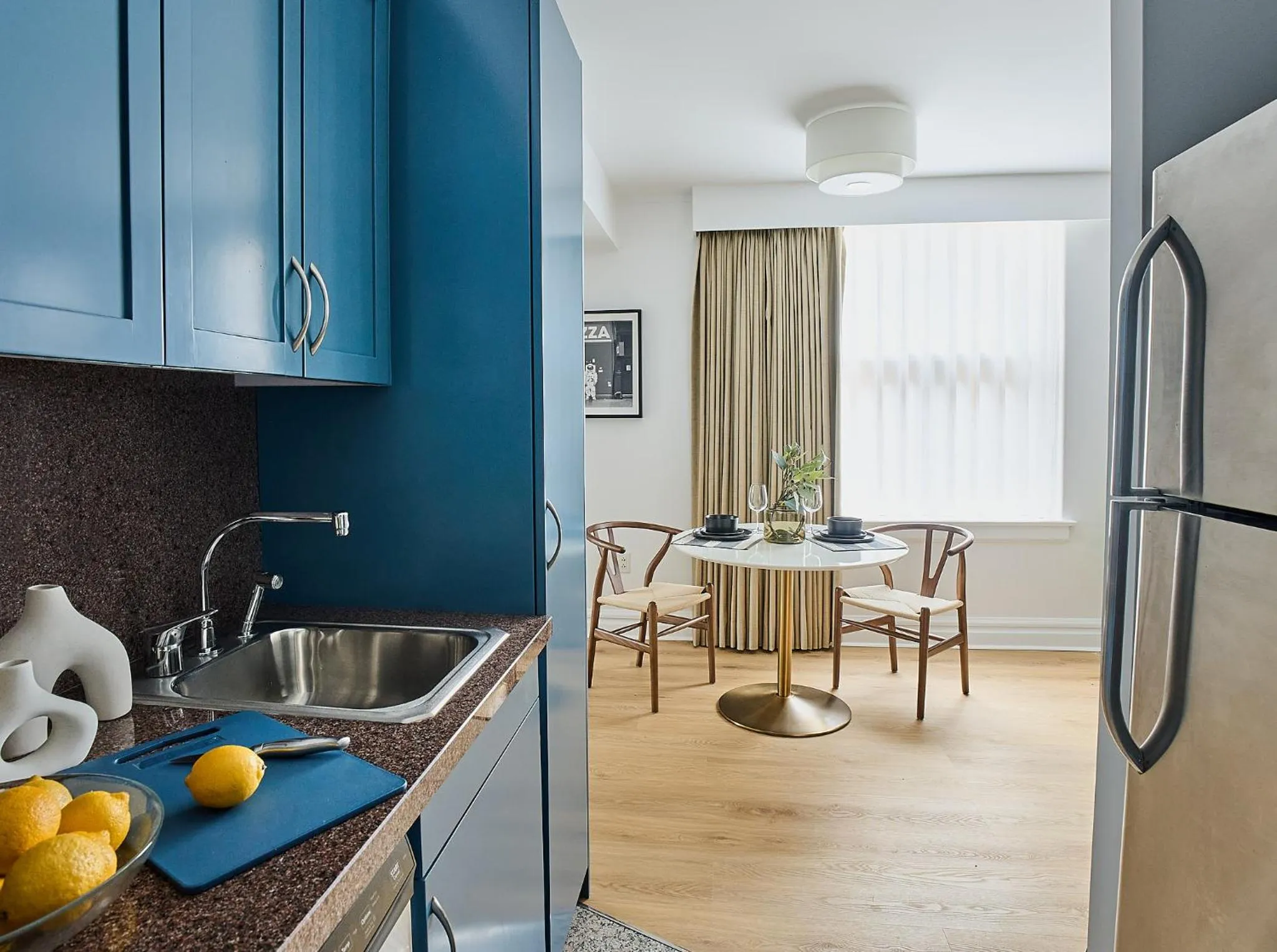 Kitchen or kitchenette in Rusk House Serviced Apartments