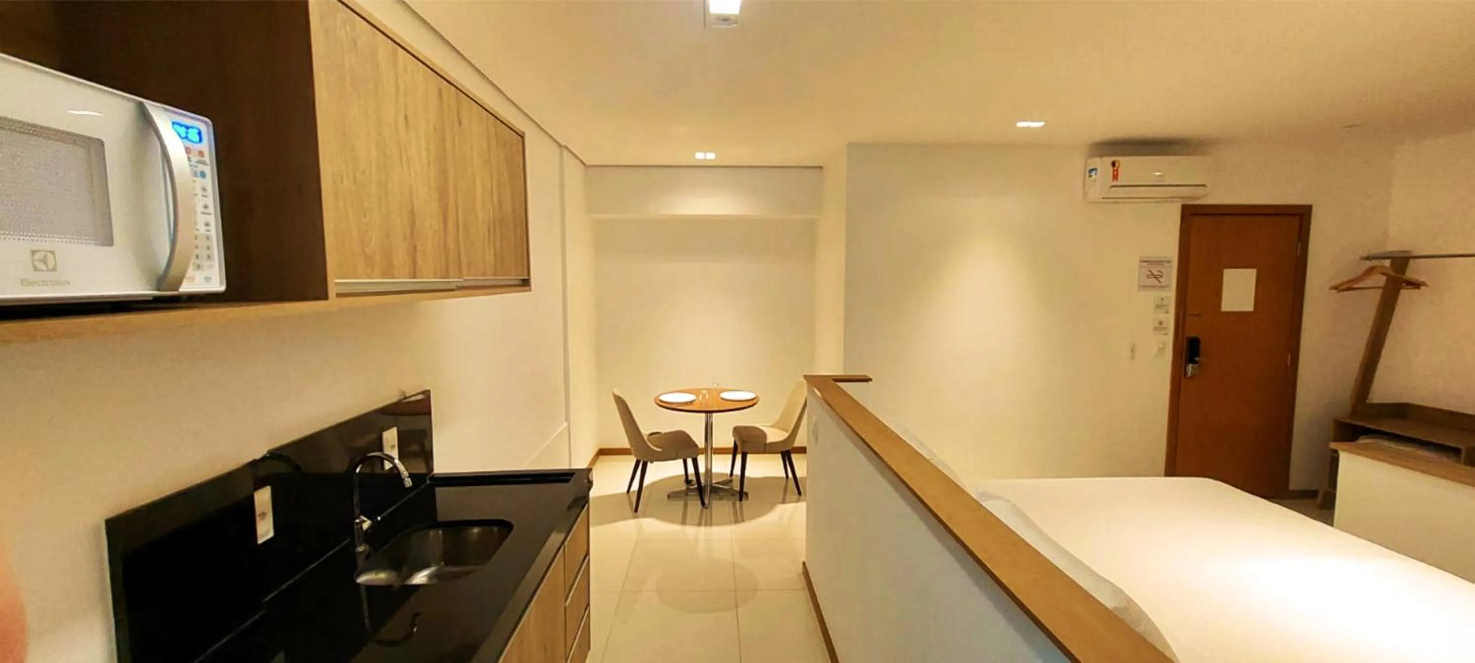 Bedroom, Bed in Starlis Home - Versátil