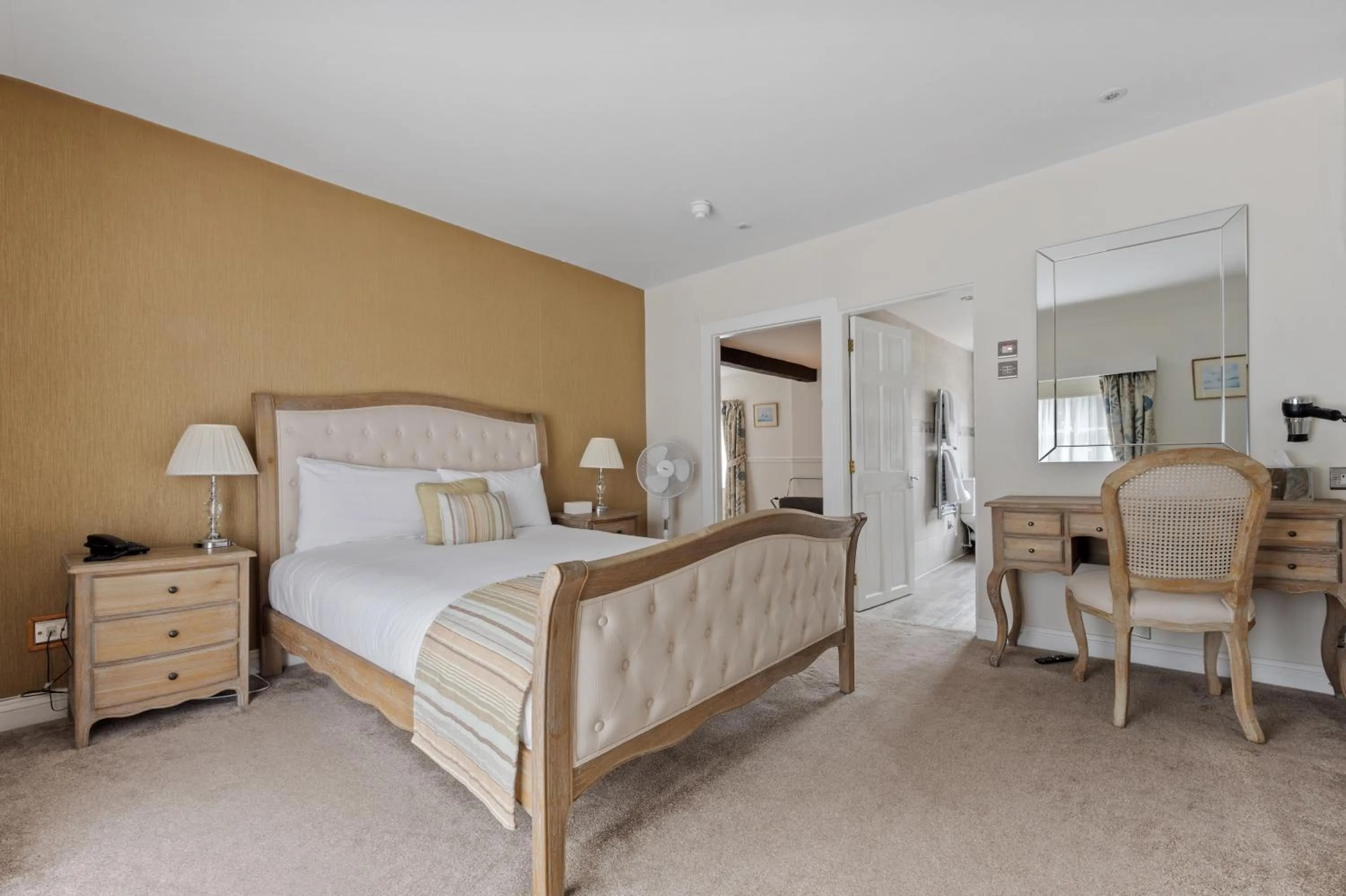 Bedroom, Bed in Sleeping Bear Hotels Dorchester