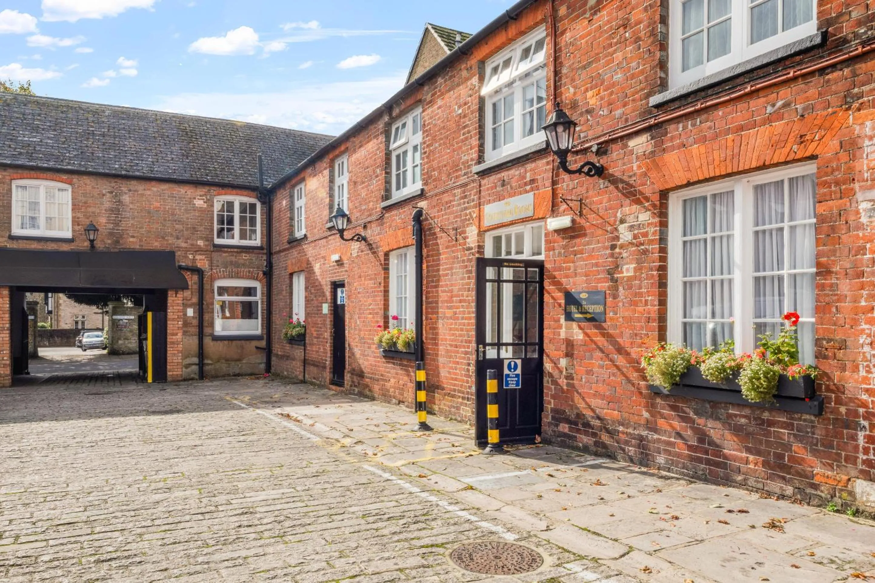 Property building in Sleeping Bear Hotels Dorchester