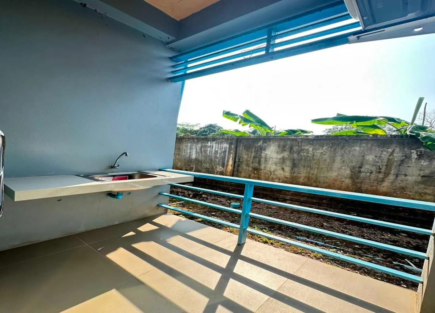 Facade/entrance in OYO 75467 Baan Siripornchai2