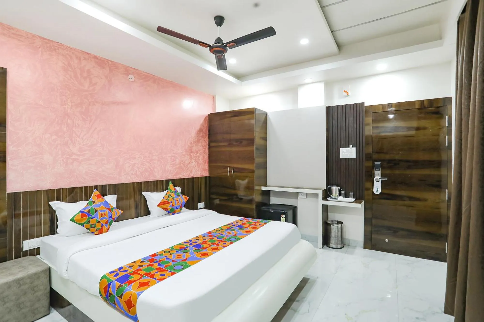 Bed in FabHotel Prime SM Resort