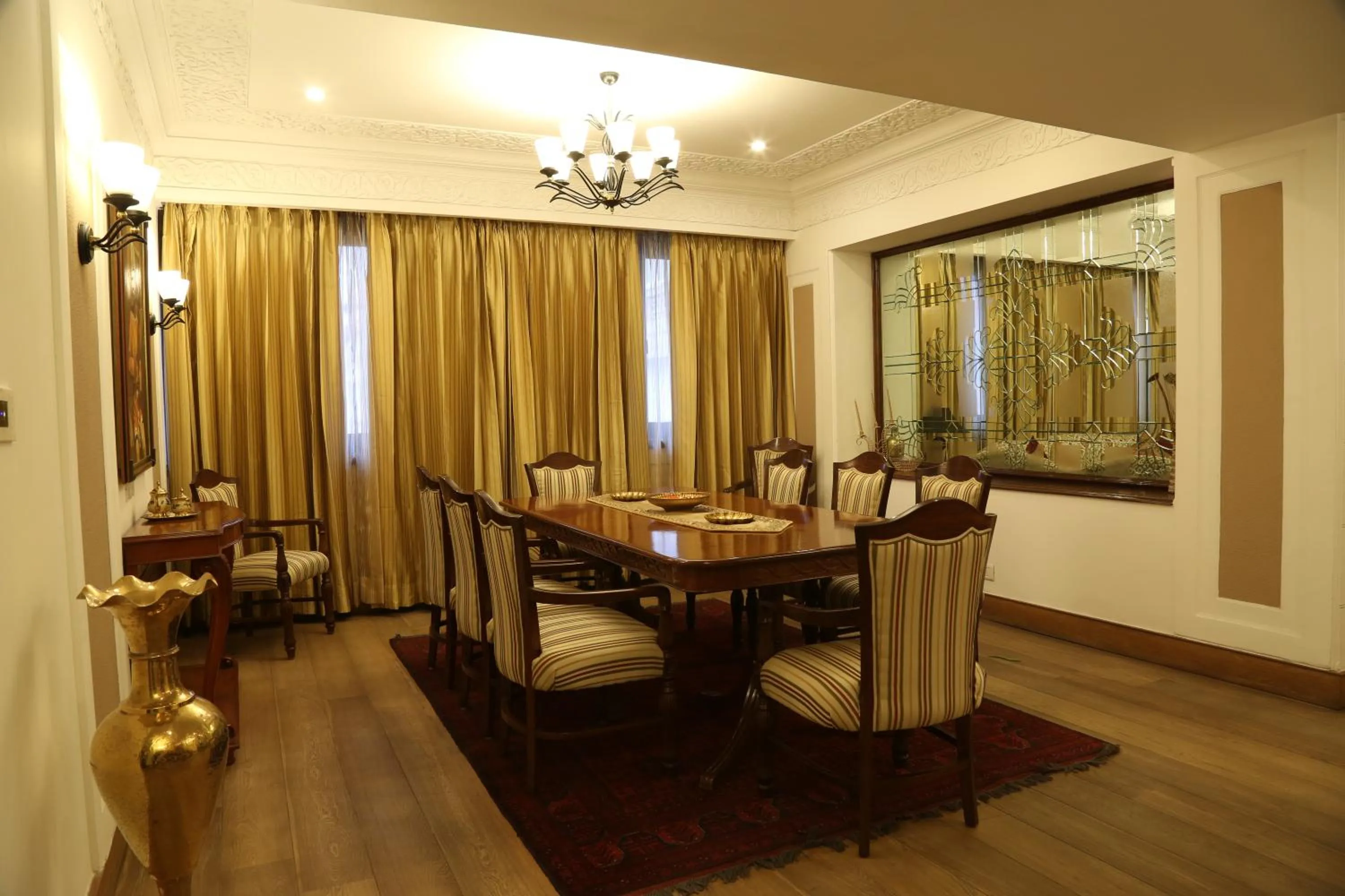 Living room in The Ashok, New Delhi