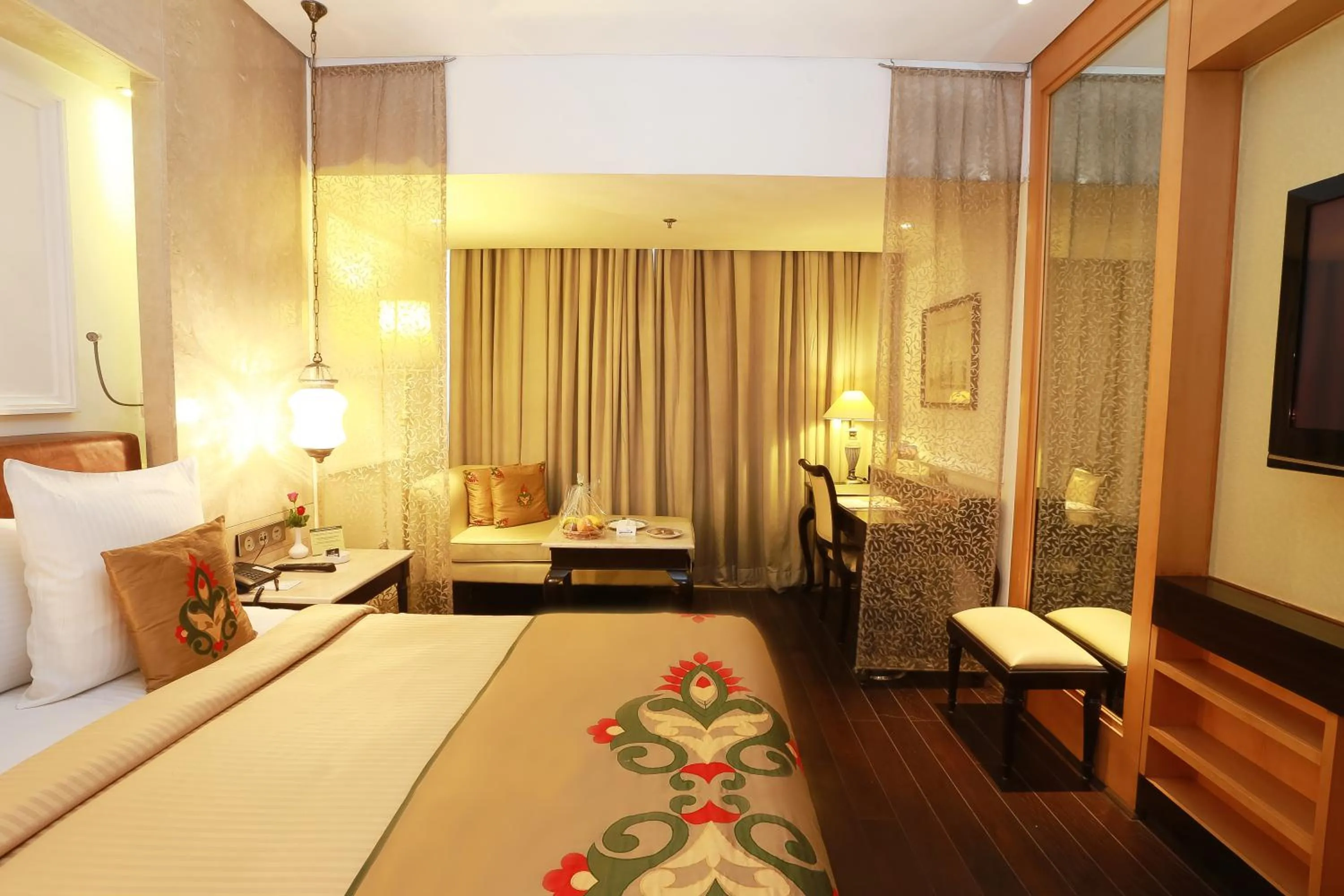 Bedroom, Bed in The Ashok, New Delhi