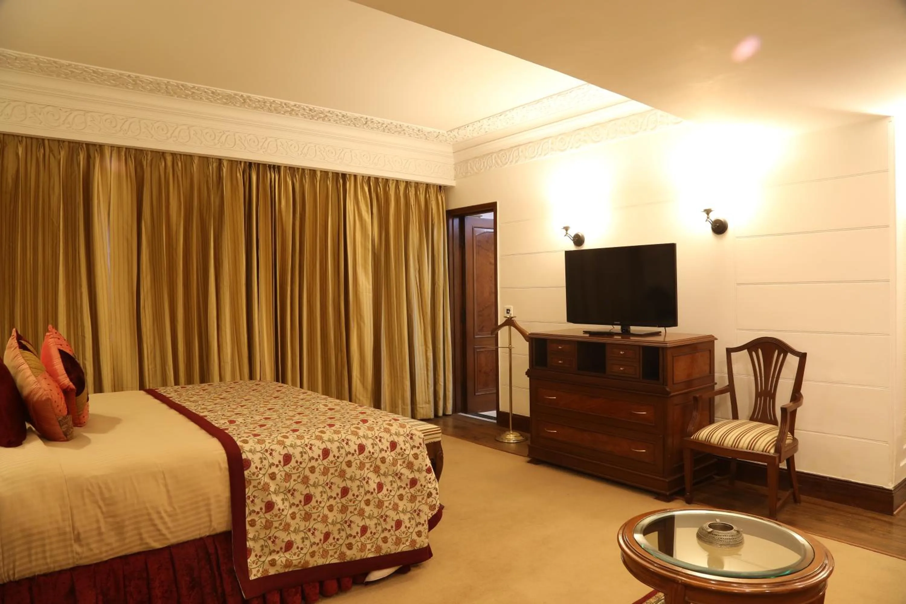 Bedroom, Bed in The Ashok, New Delhi