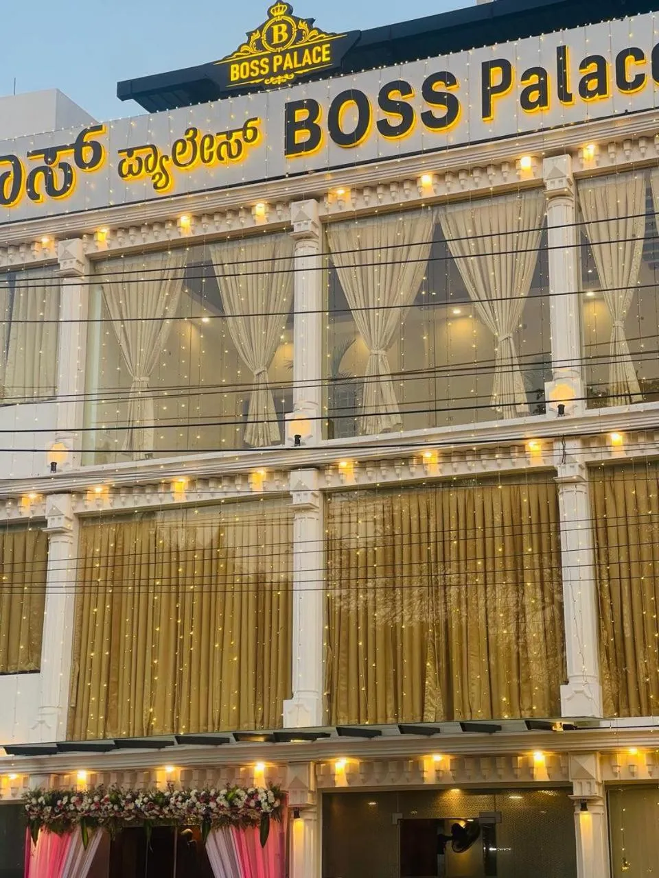 Property building in Hotel Boss Palace