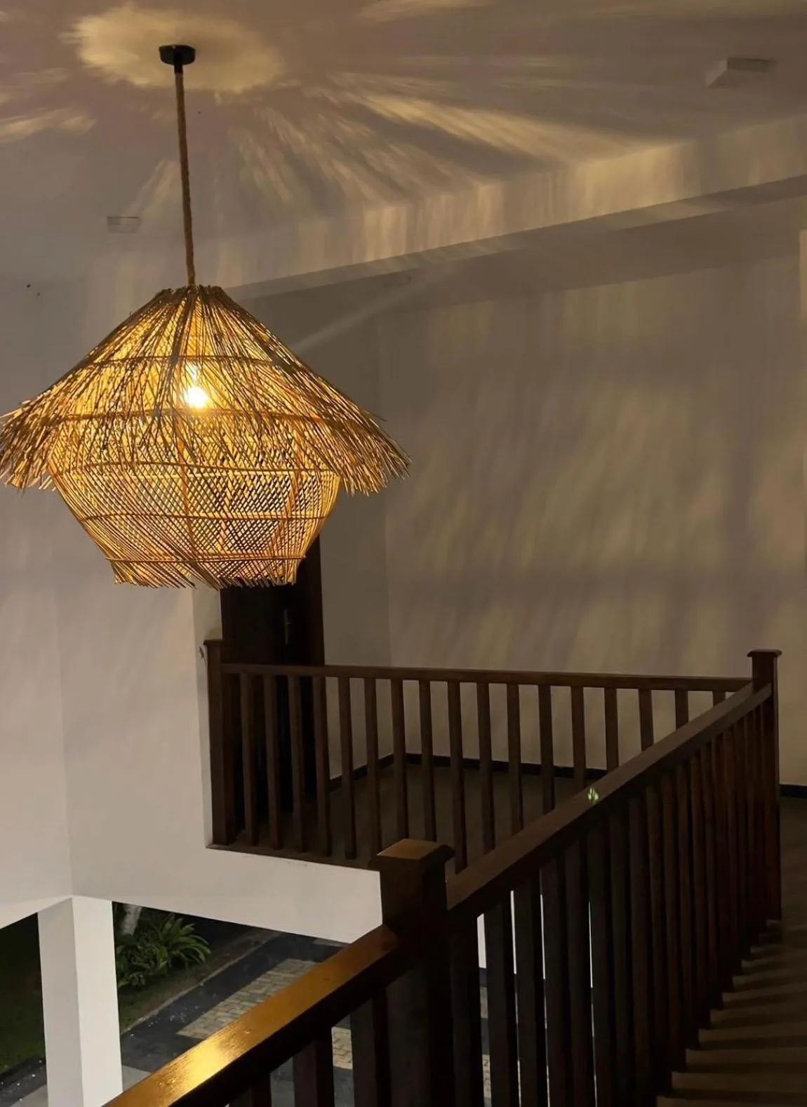 Shades Hotel & Villa