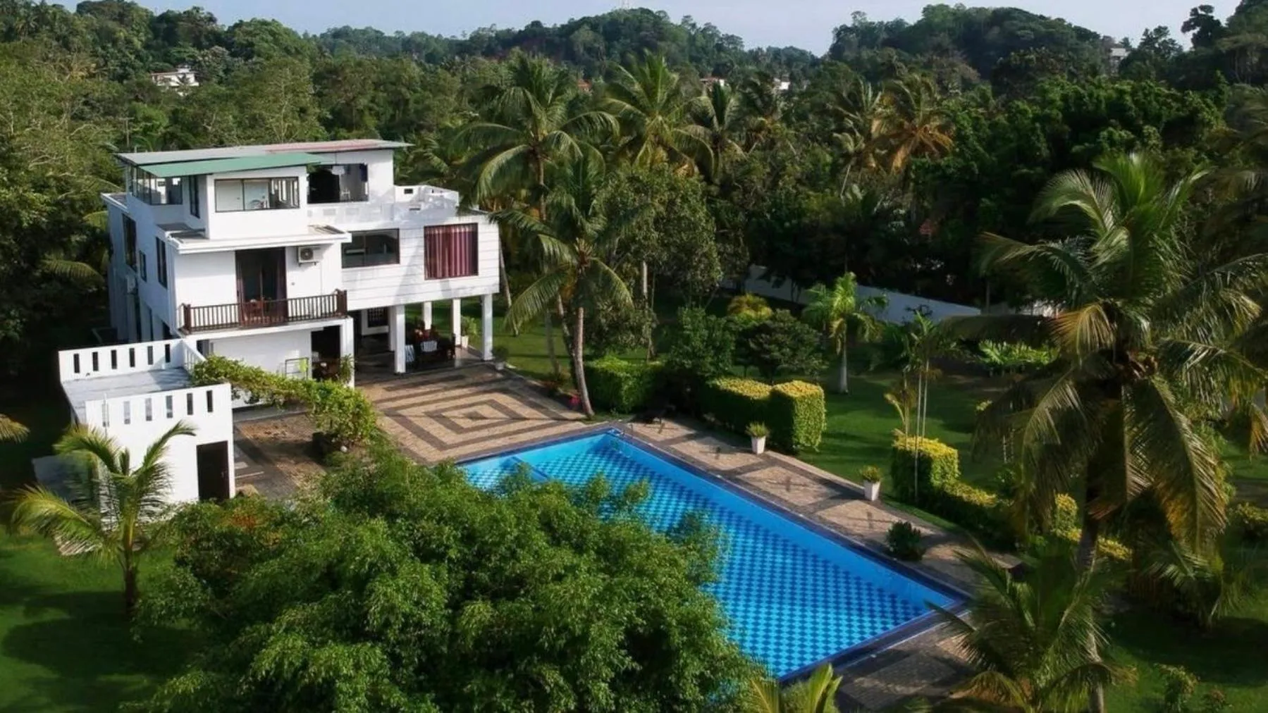 Property building in Shades Hotel & Villa