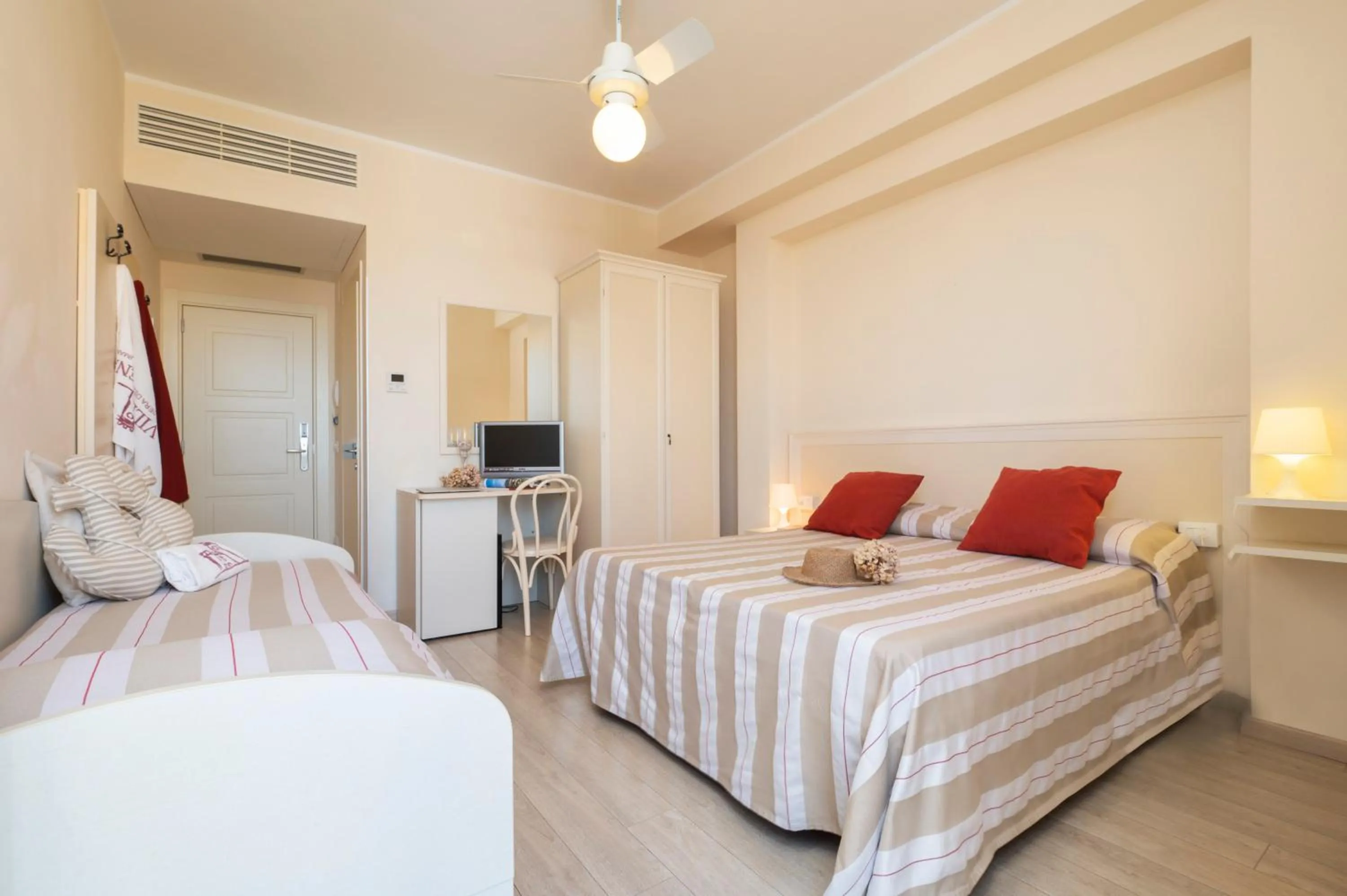 Bed in Hotel Villa Sirena Numana