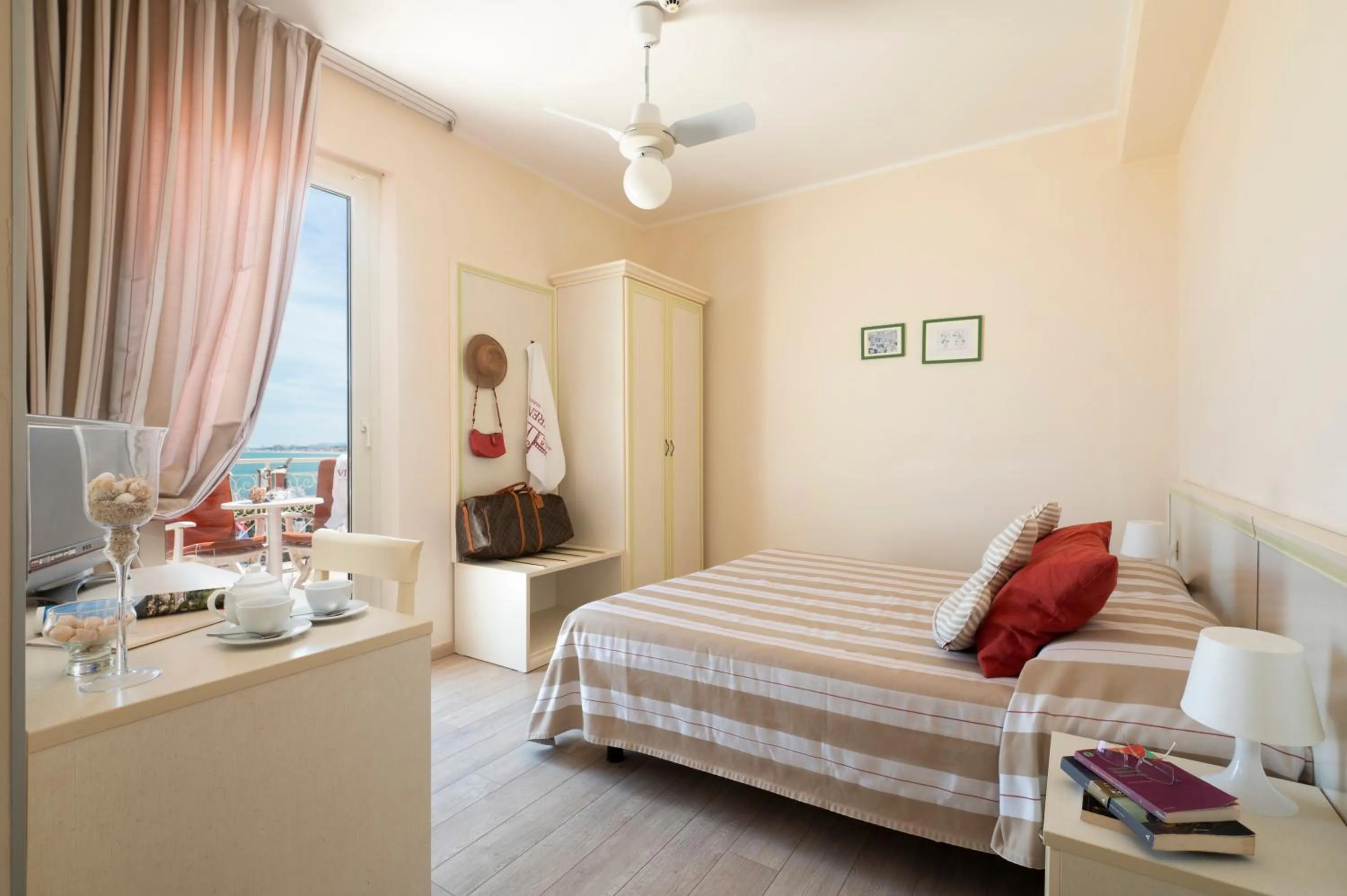 Bed in Hotel Villa Sirena Numana