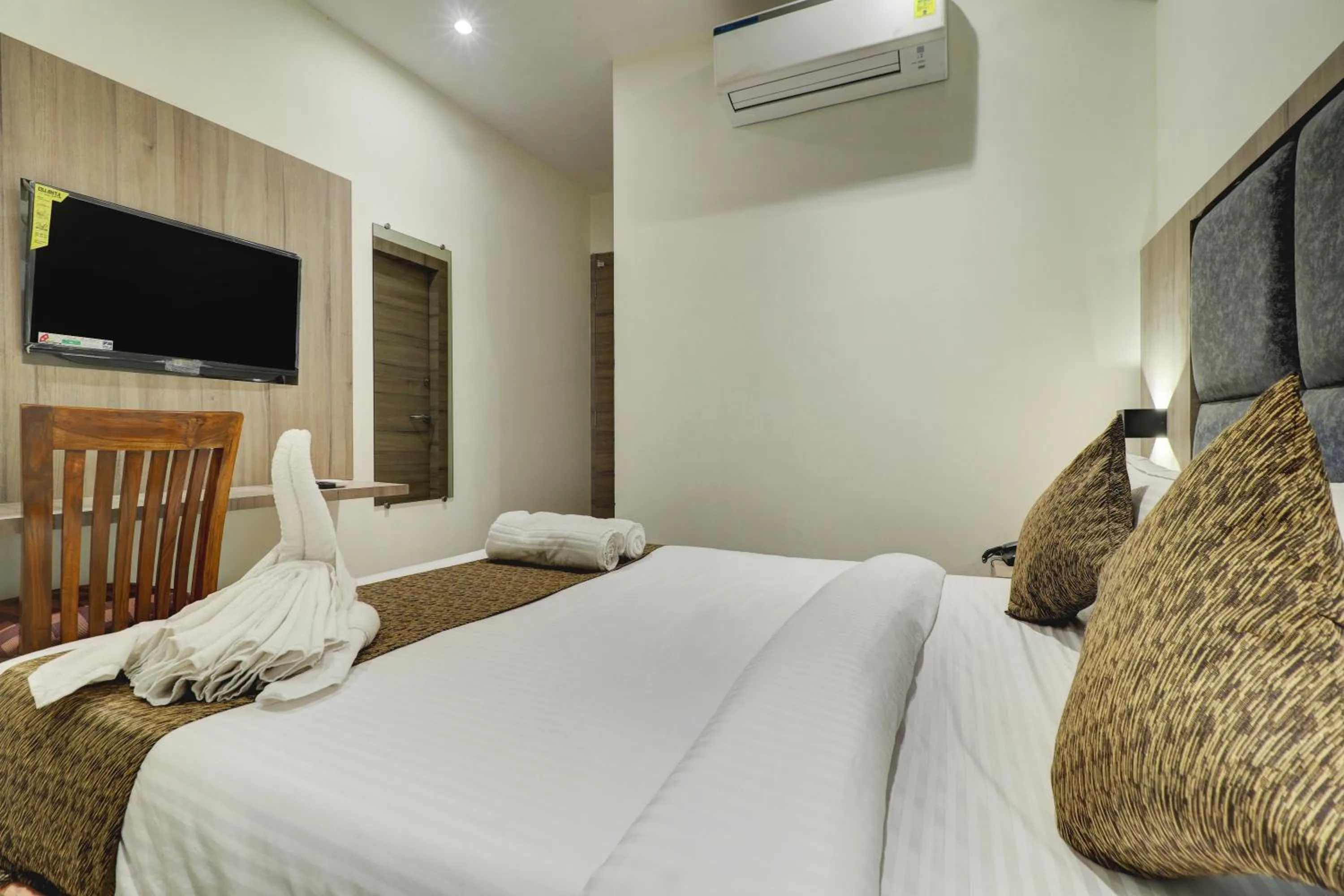 Bedroom, Bed in Hotel Sion Fort