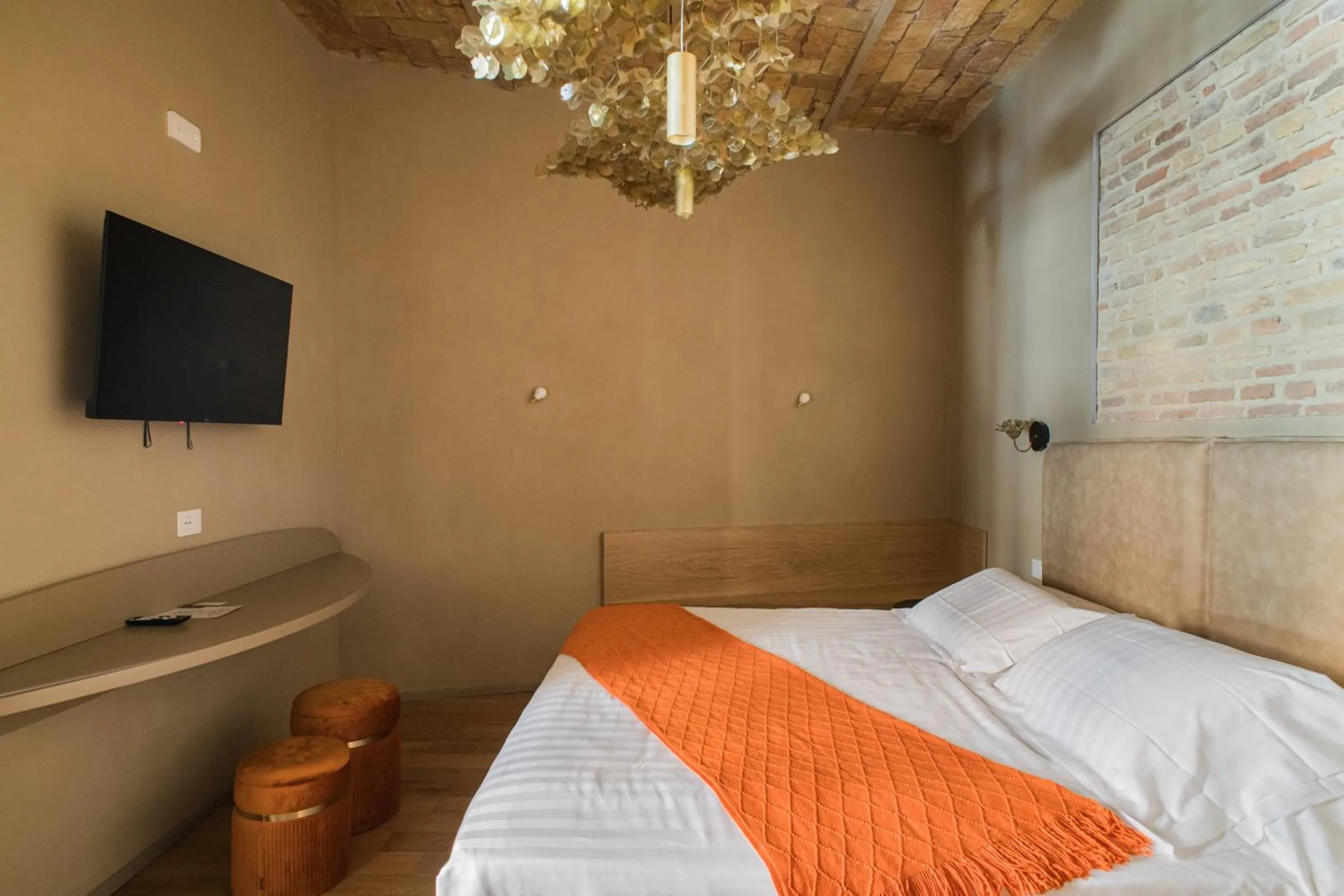 Bed in 163 BOUTIQUE HOTEL