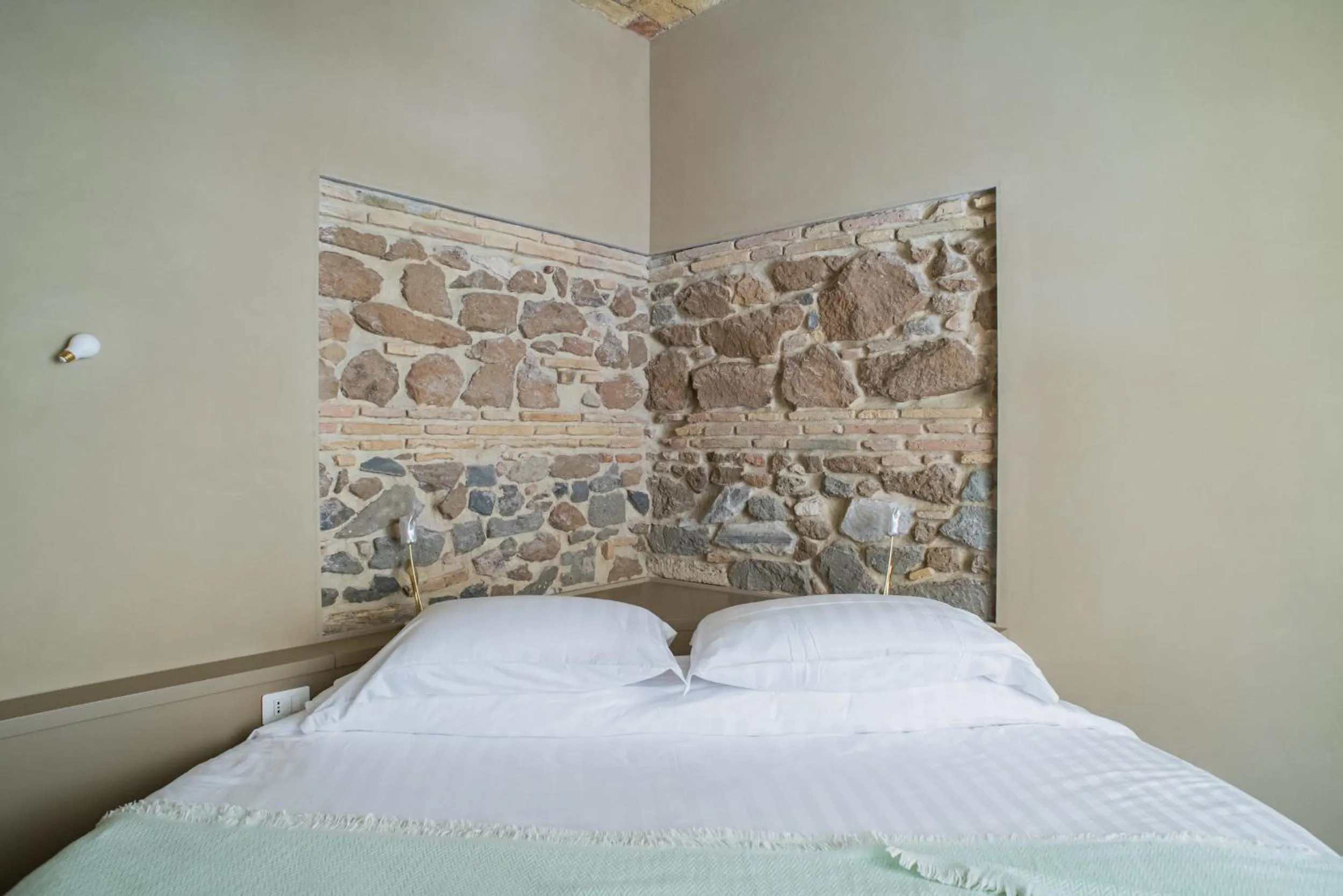 Bed in 163 BOUTIQUE HOTEL