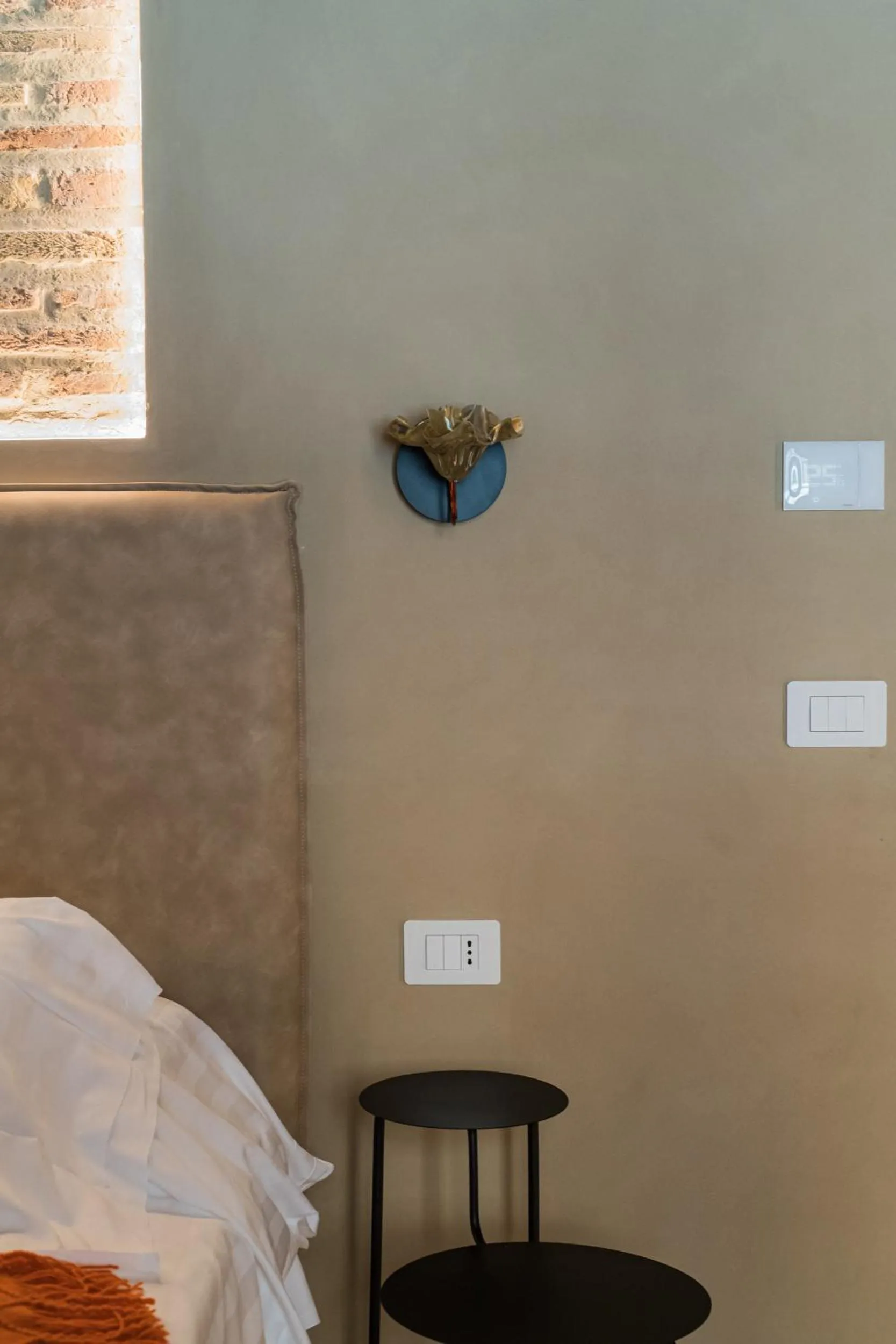 Decorative detail, Bed in 163 BOUTIQUE HOTEL