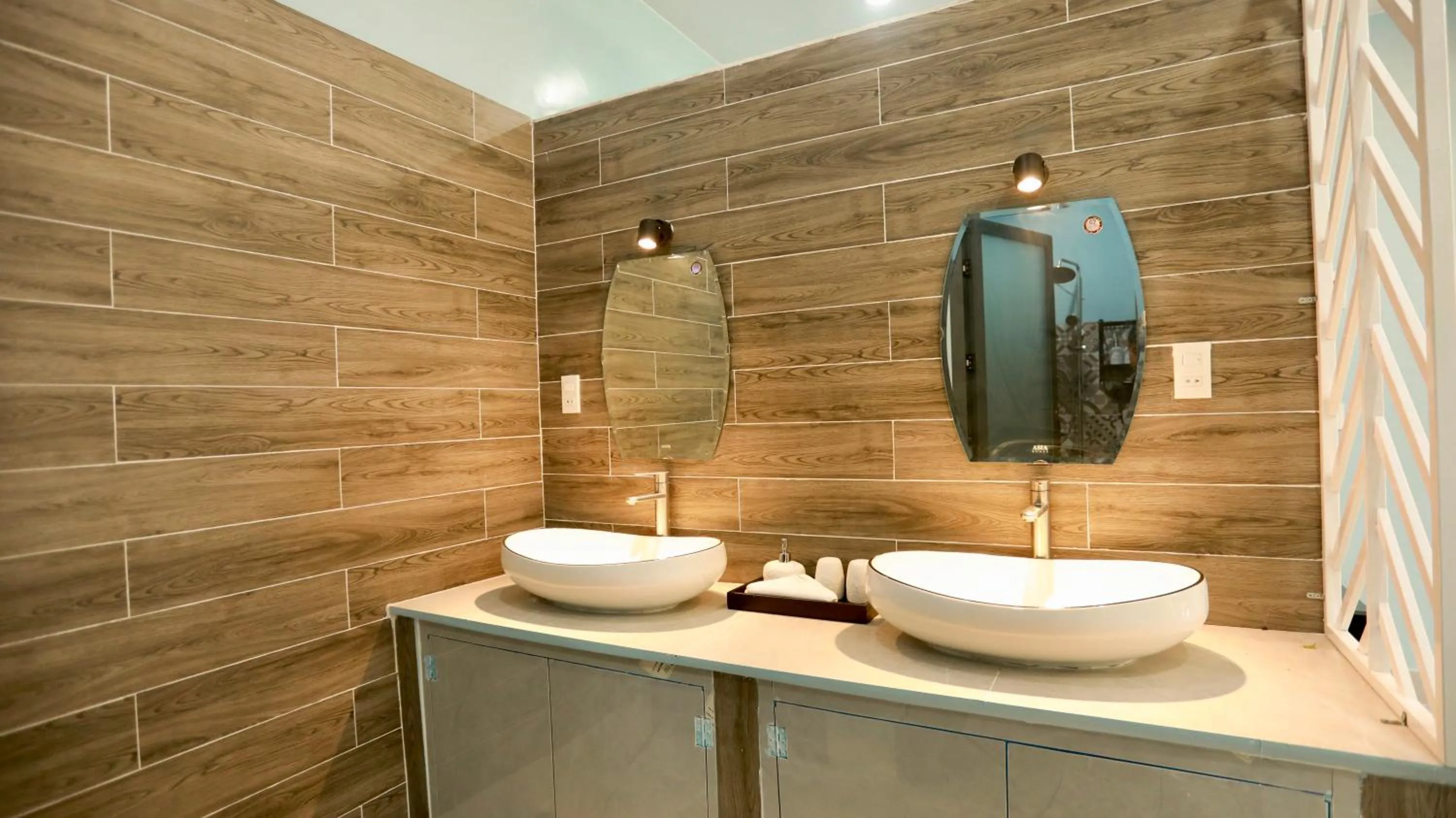 Bathroom in Kiwi's Homestay & Cafe