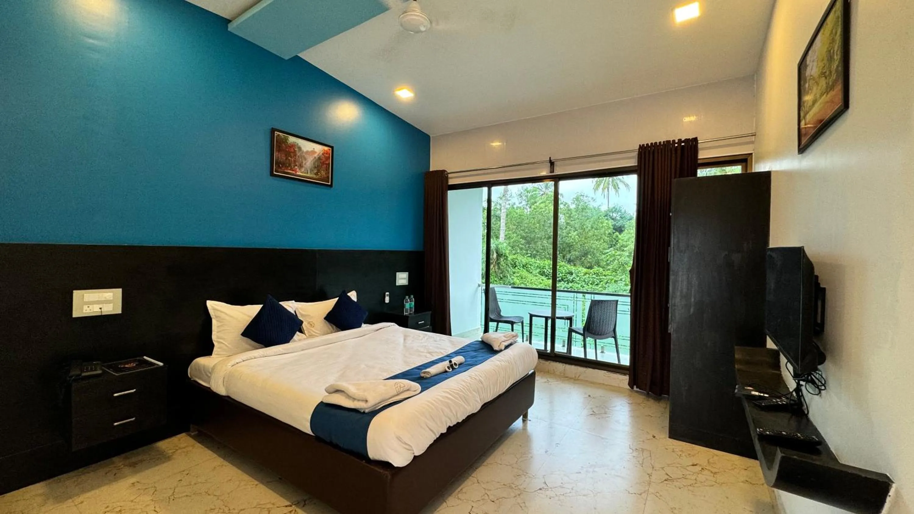 Bed in Golden Pearl Resort By Gemstone Hospitality
