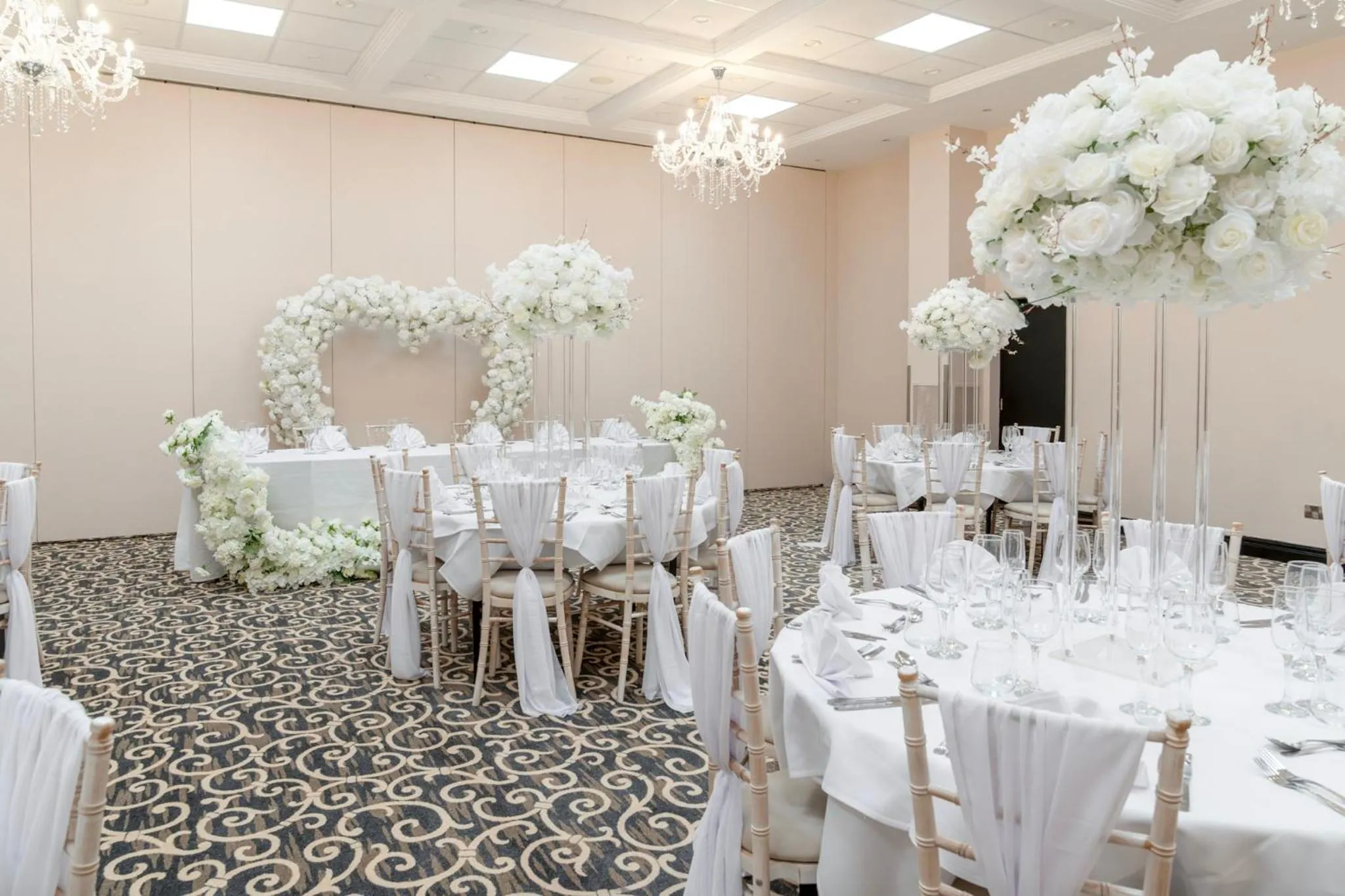 wedding in Daresbury Park Hotel