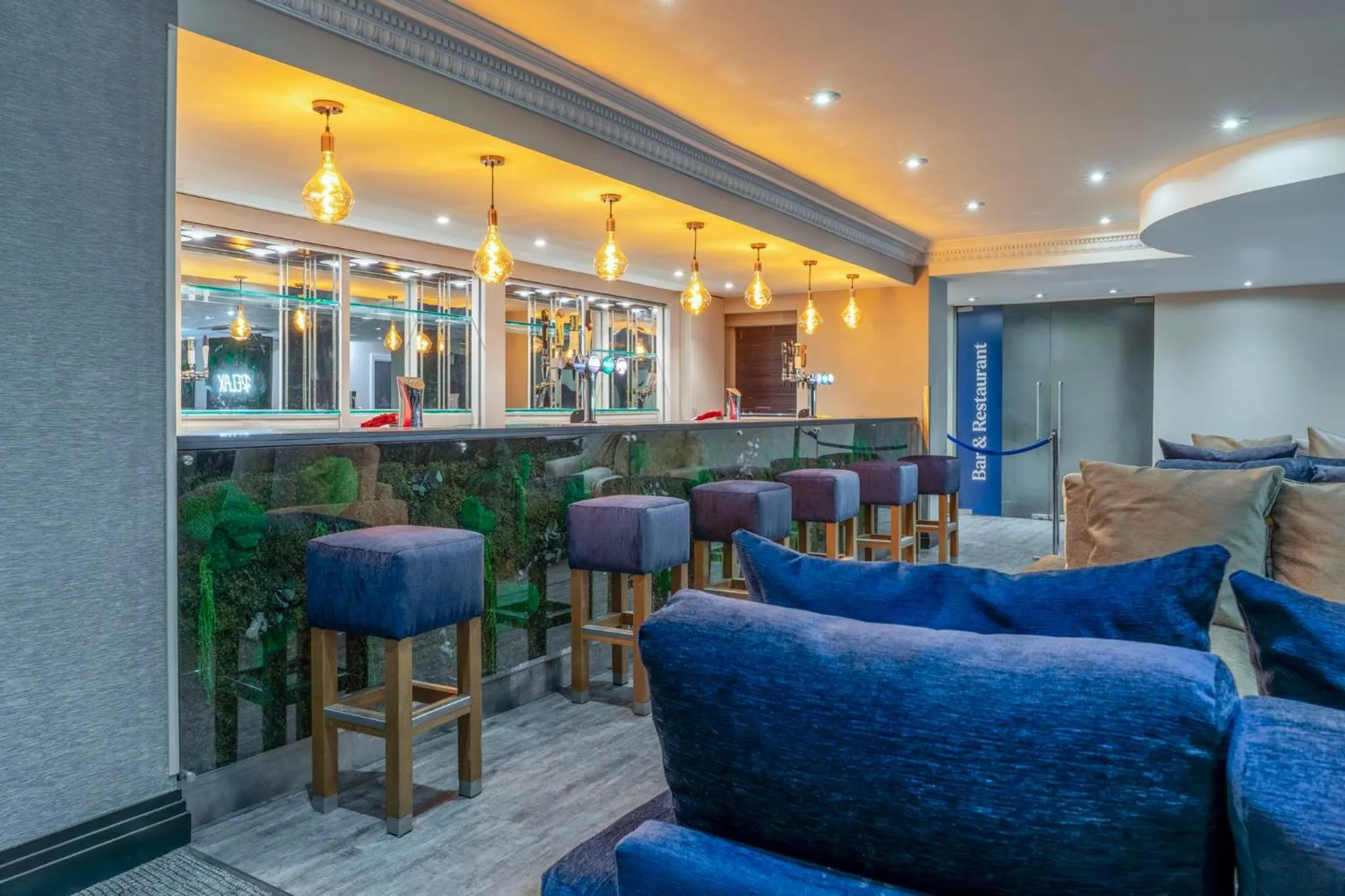 Lounge or bar in Daresbury Park Hotel