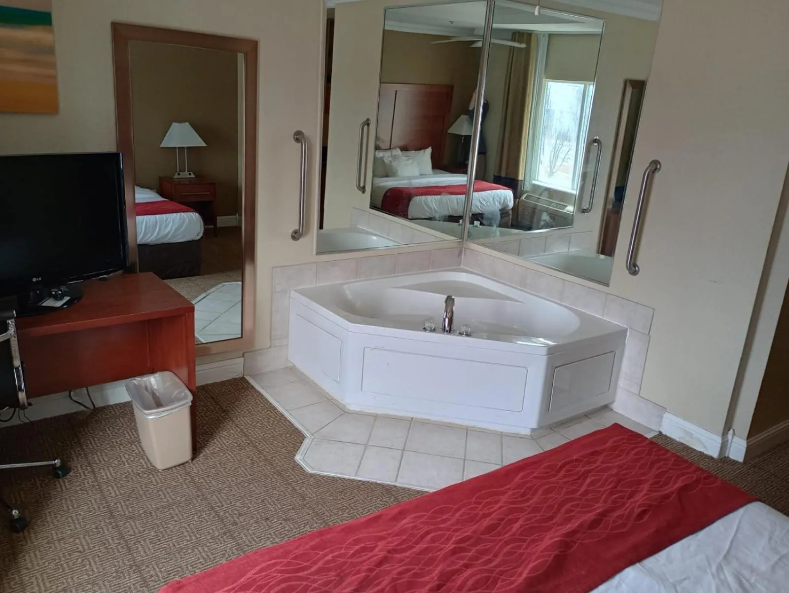 Bed in SAMIR Stay at NW Expressway