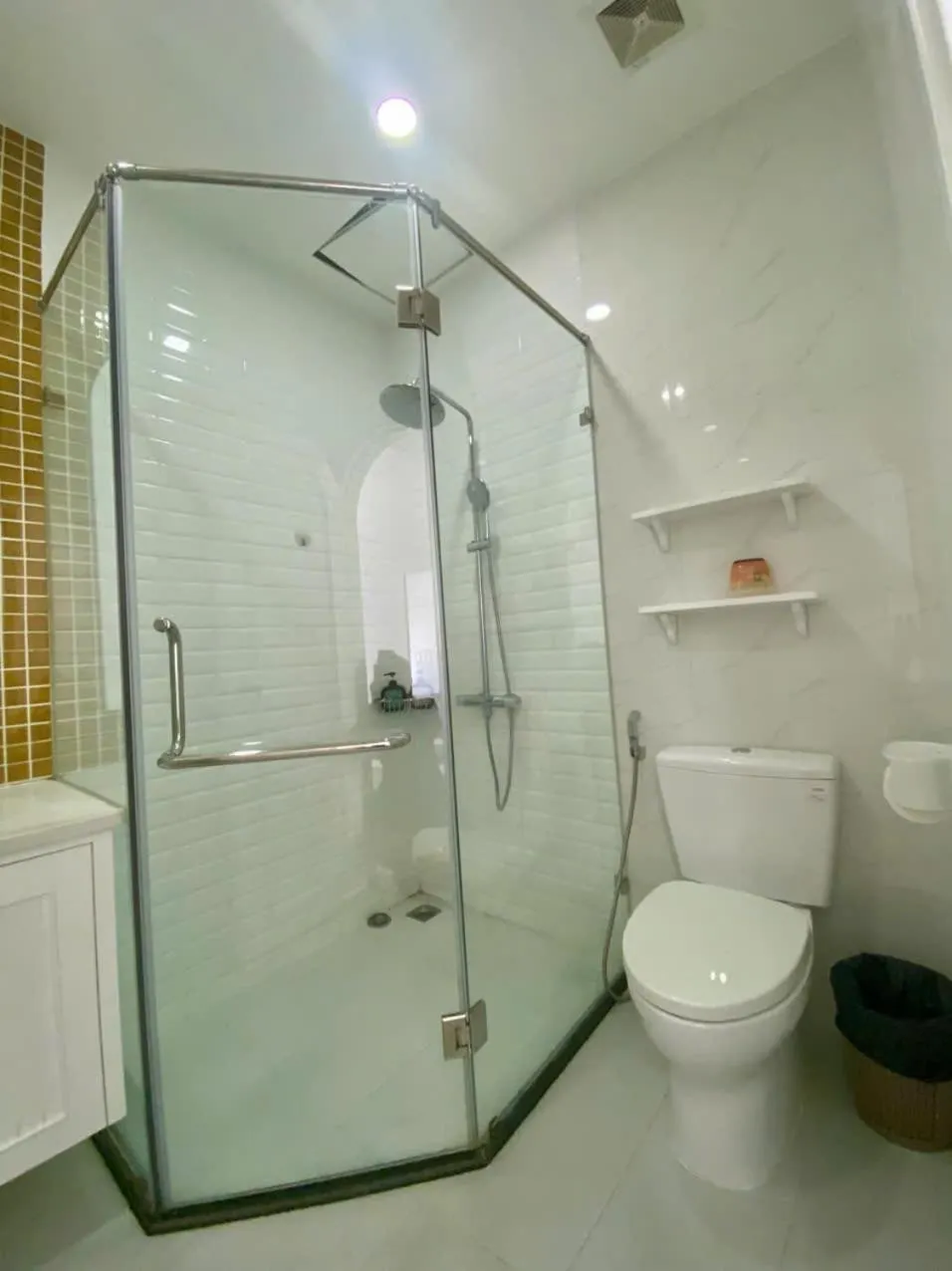 UY LONG Homestay & Coffee