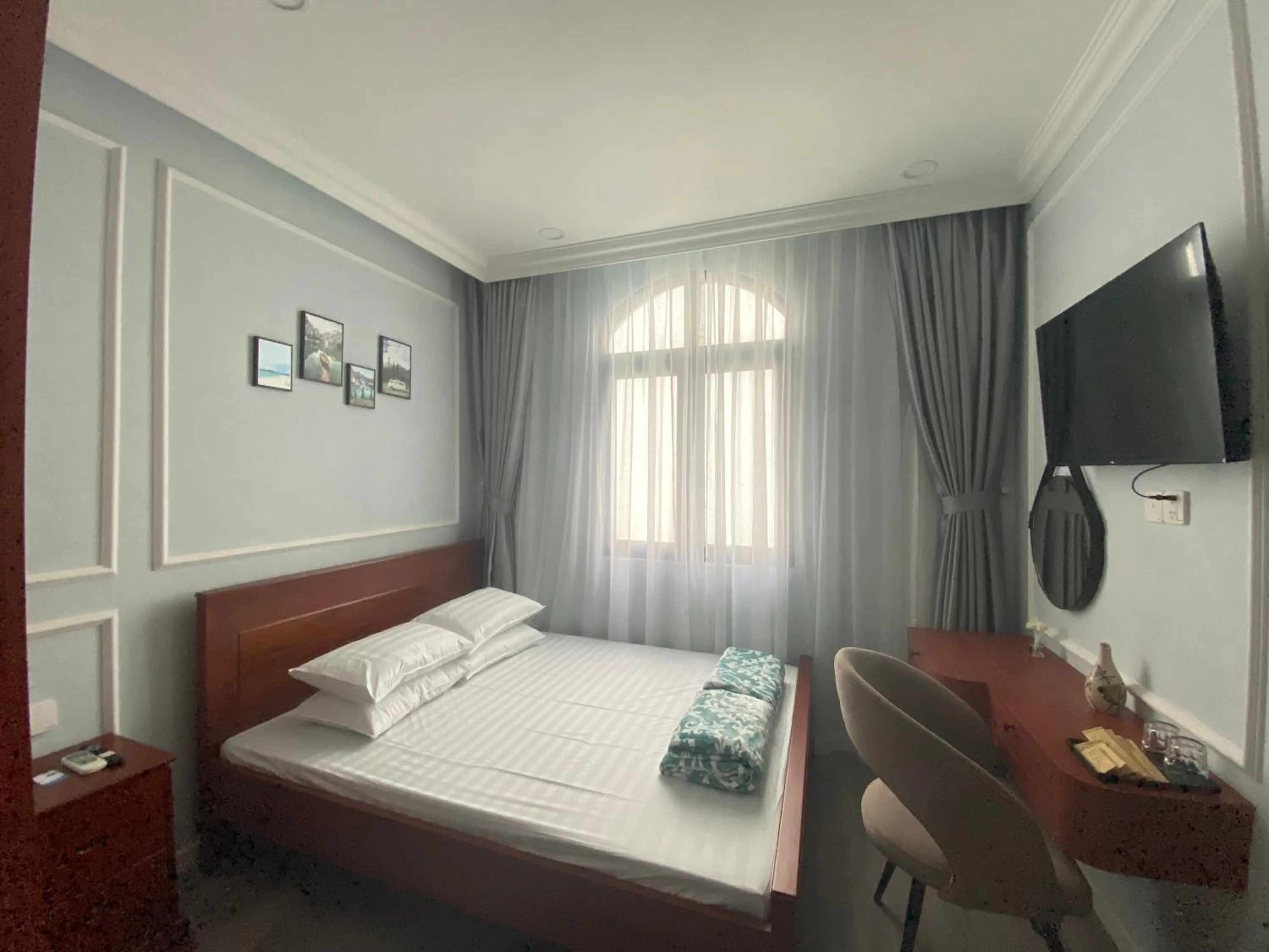 Bedroom, Bed in UY LONG Homestay & Coffee