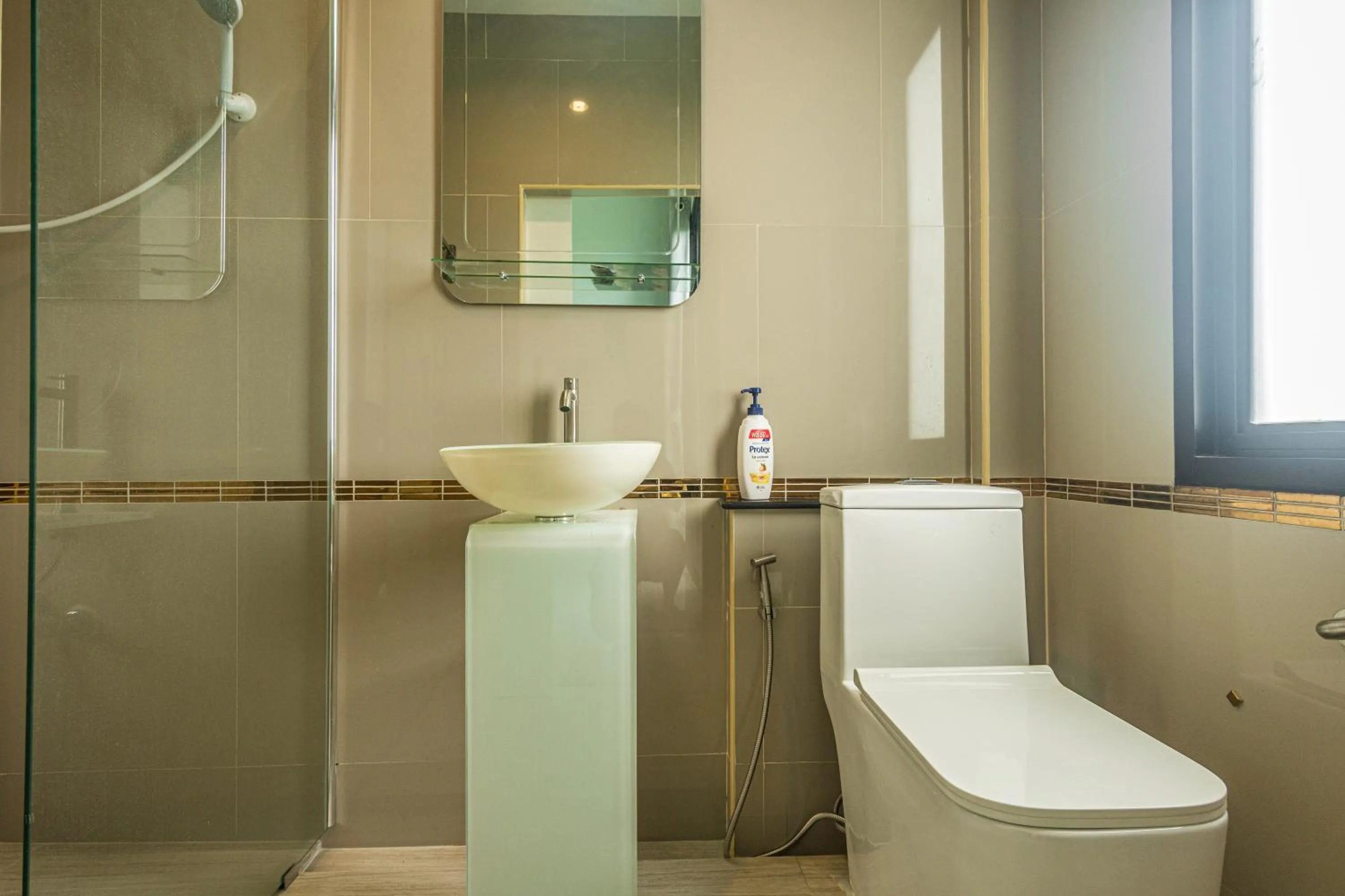 The River Palm Resort