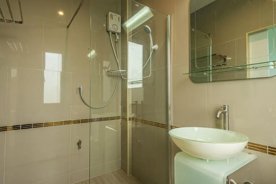 The River Palm Resort