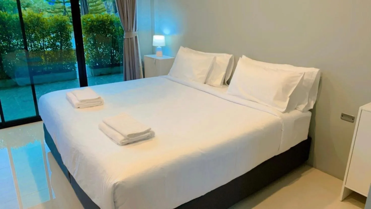 The River Palm Resort