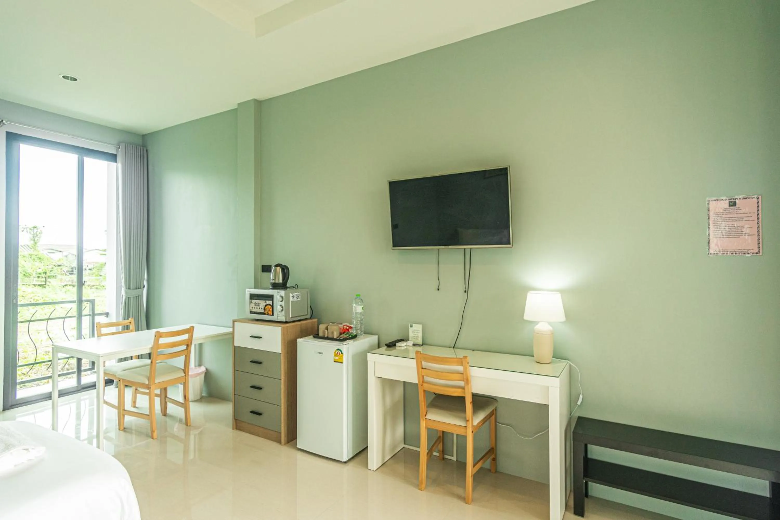 The River Palm Resort