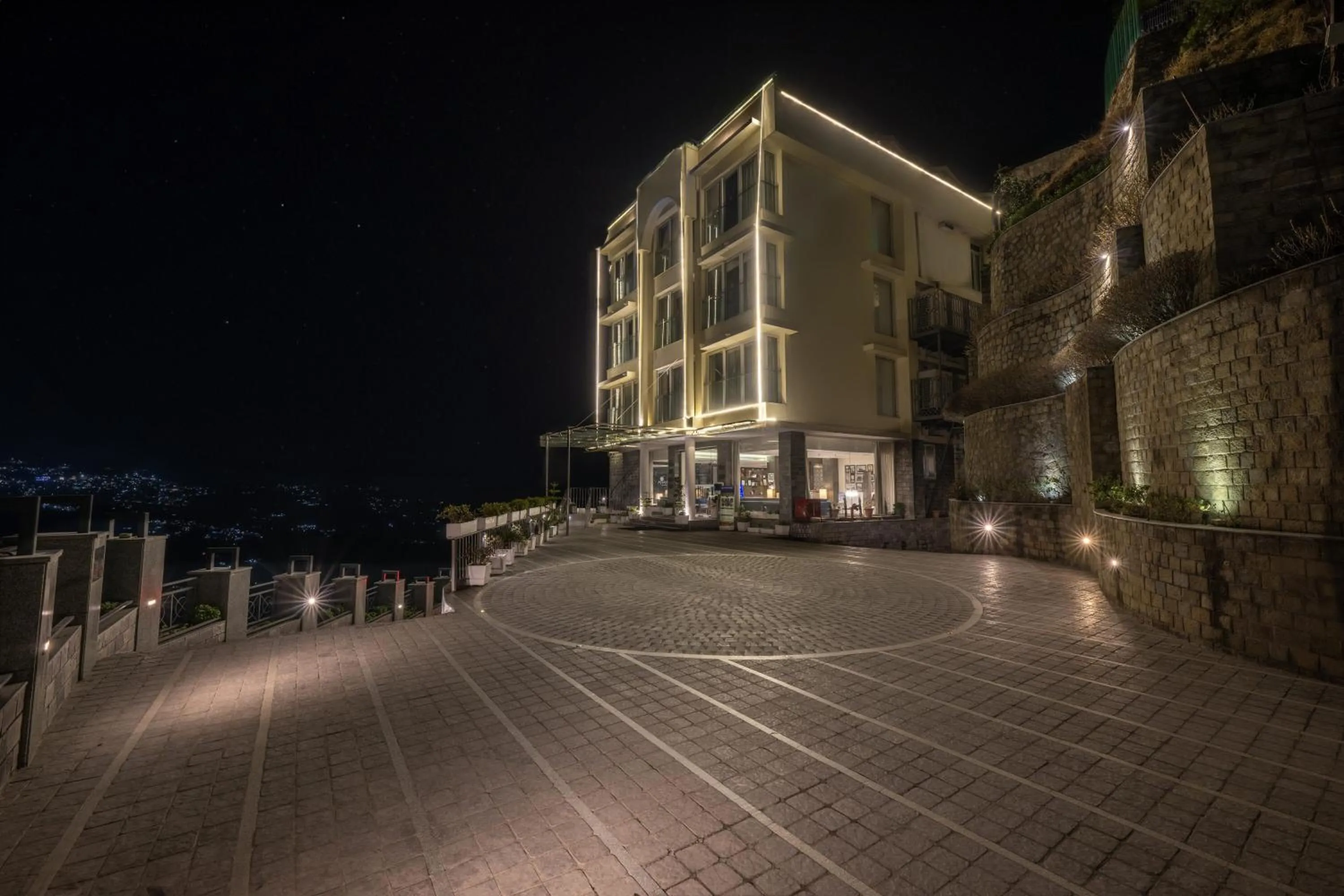 Property building in Echor Shimla Hotel - The Zion