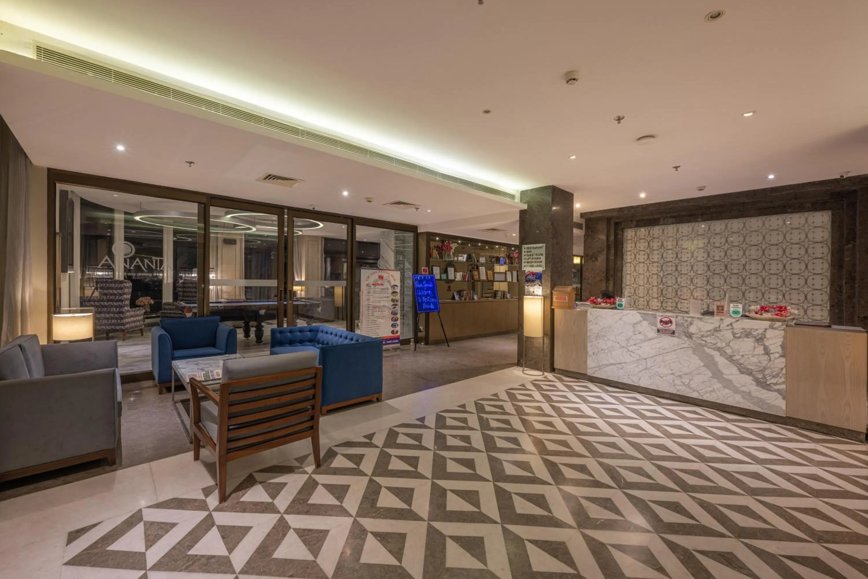 Lobby or reception in Echor Shimla Hotel - The Zion