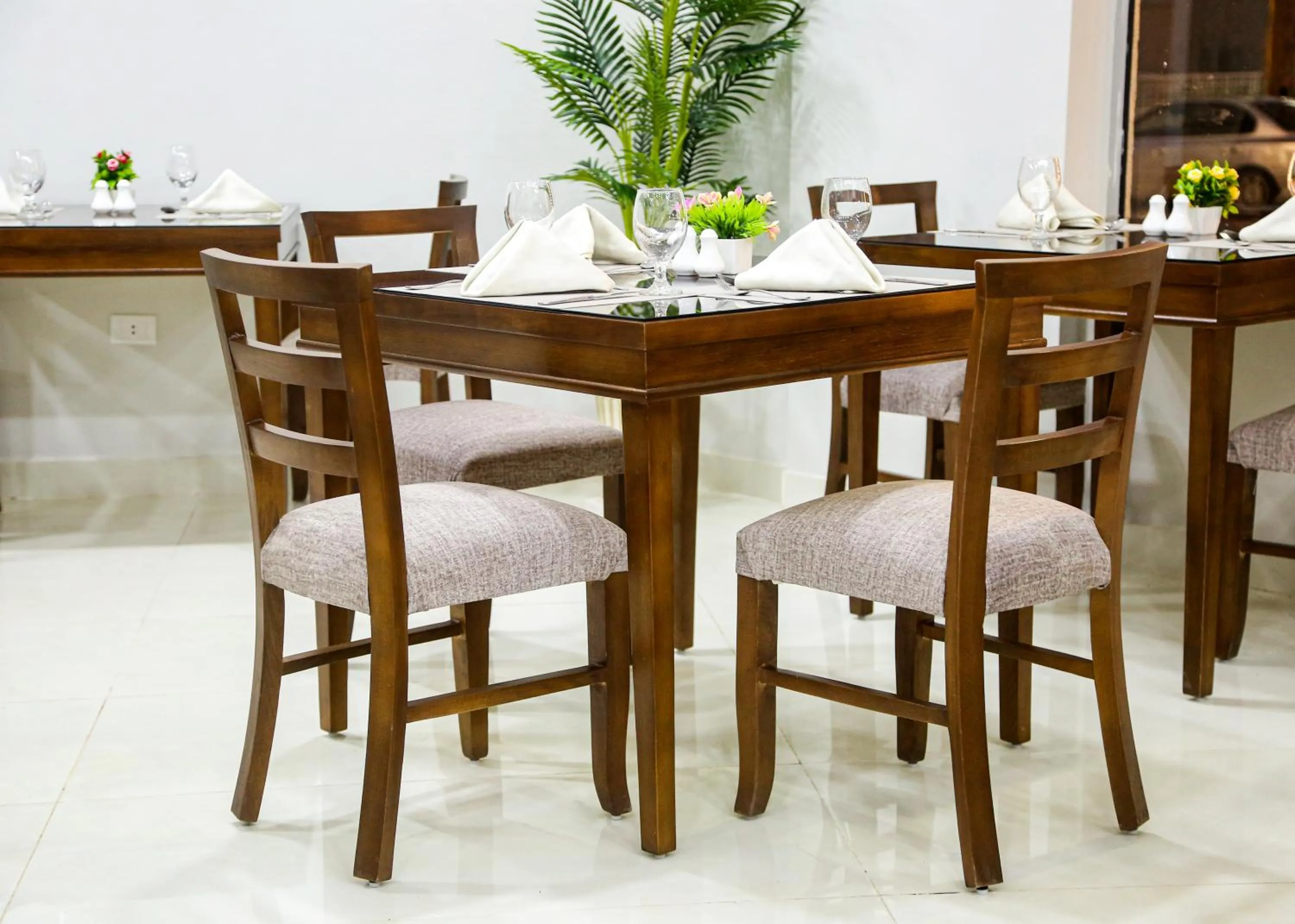 Restaurant/places to eat in Seraj Amman Hotel