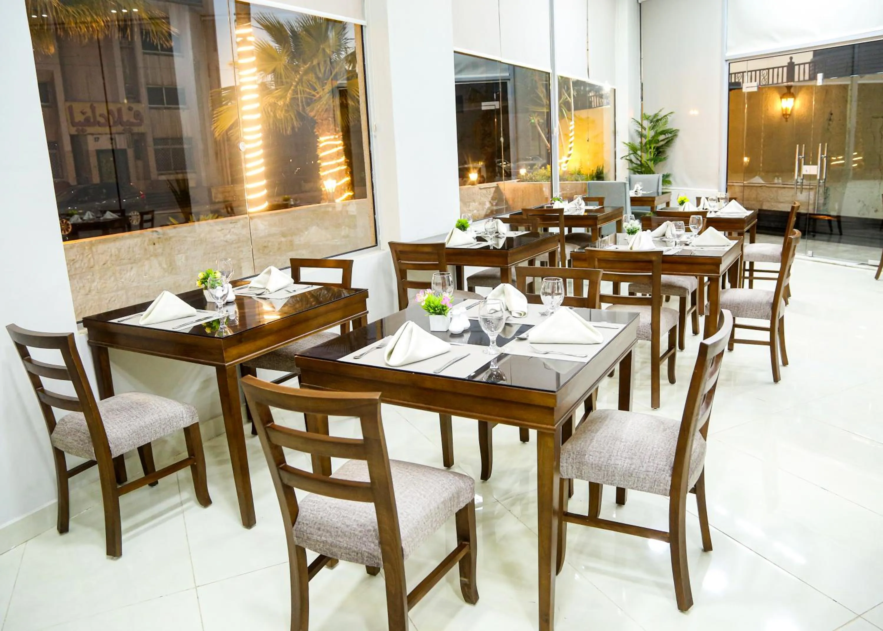 Restaurant/places to eat in Seraj Amman Hotel