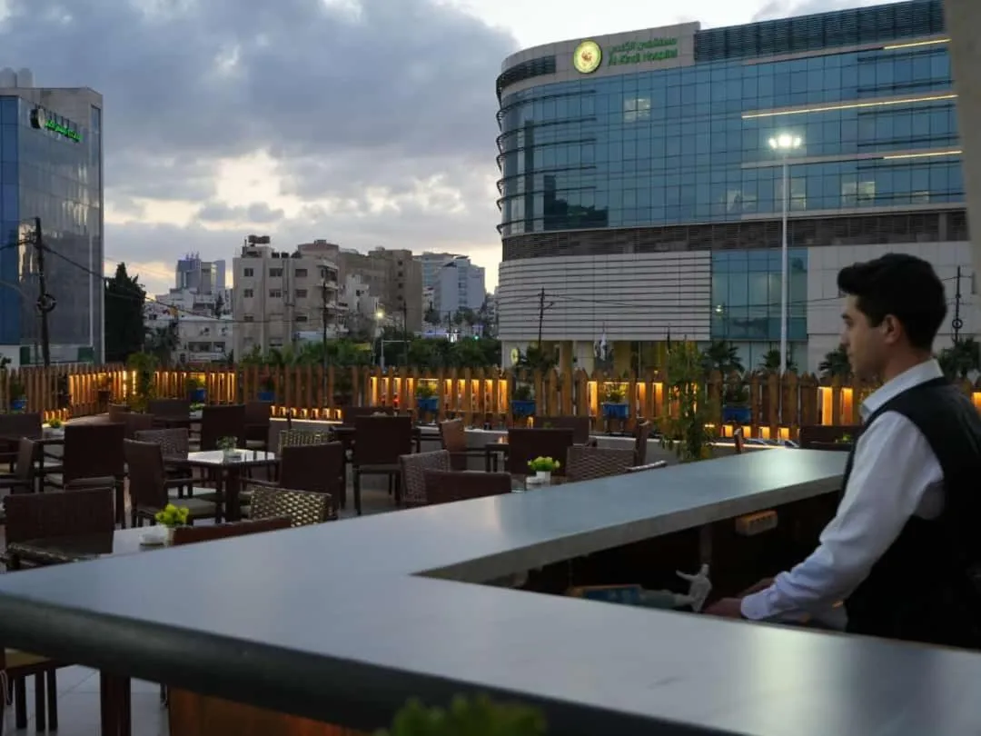 Restaurant/places to eat in Seraj Amman Hotel