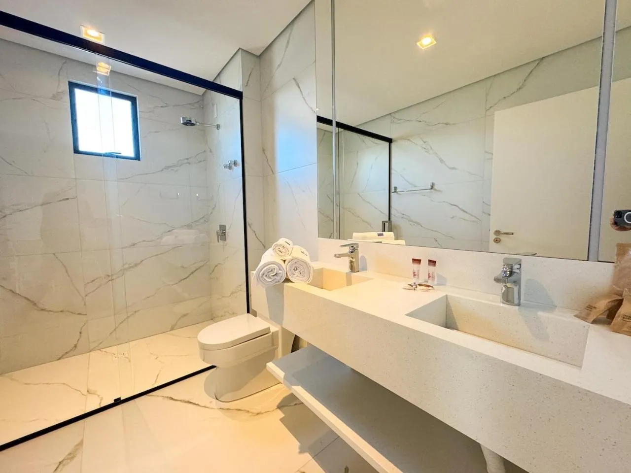 Shower in Blue Sea Hotel