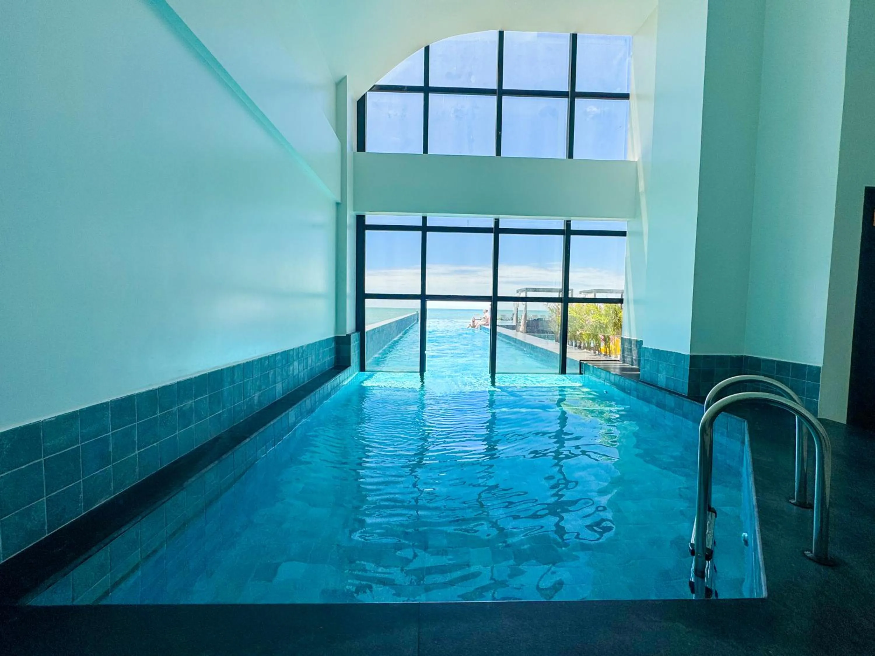 Swimming pool in Blue Sea Hotel