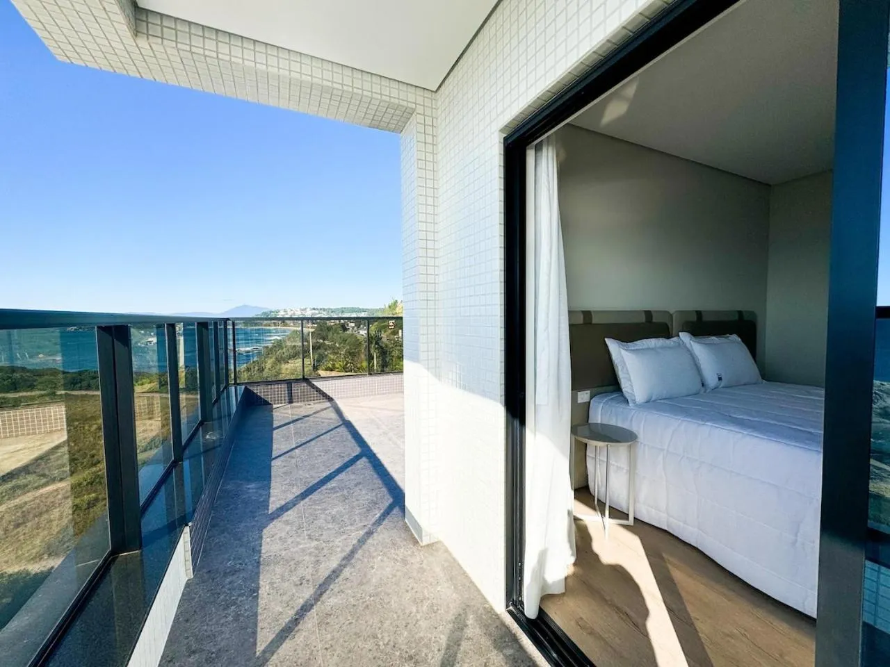 Balcony/Terrace, Bed in Blue Sea Hotel