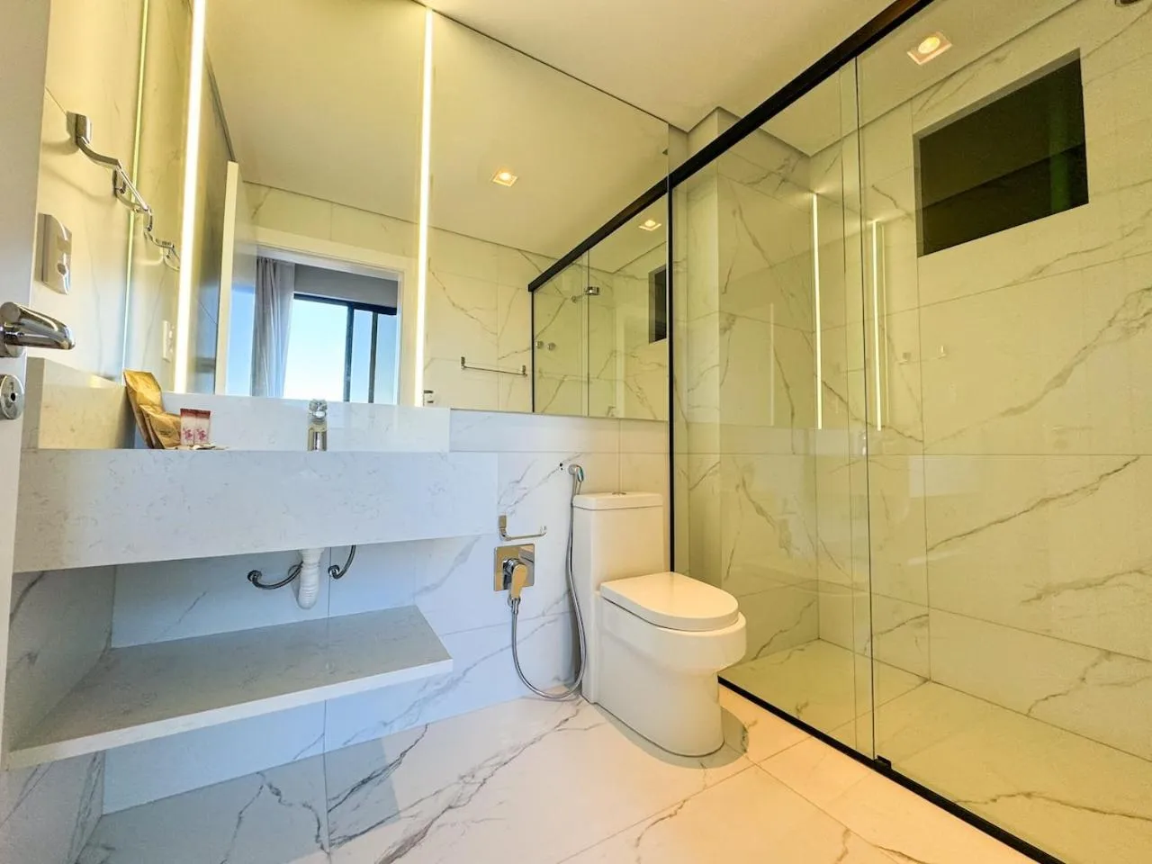 Shower in Blue Sea Hotel