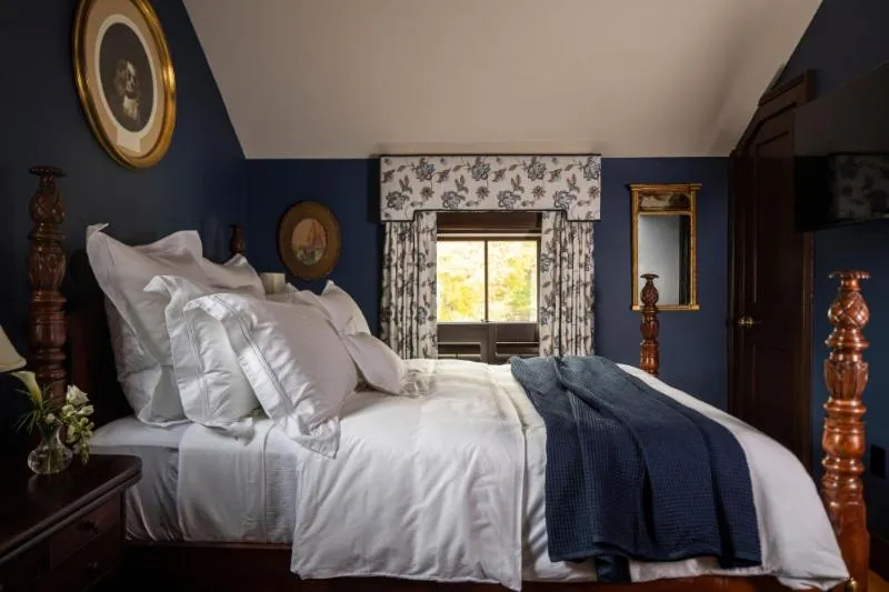 Bed in The Weston Hotel