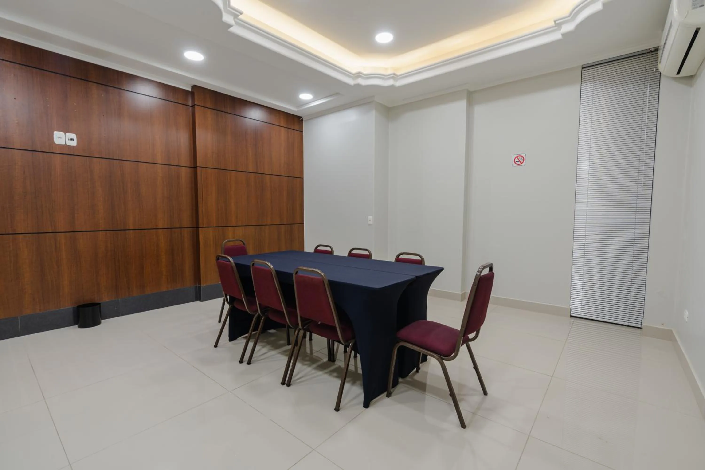 Meeting/conference room in Hotel Caiuá Express Umuarama
