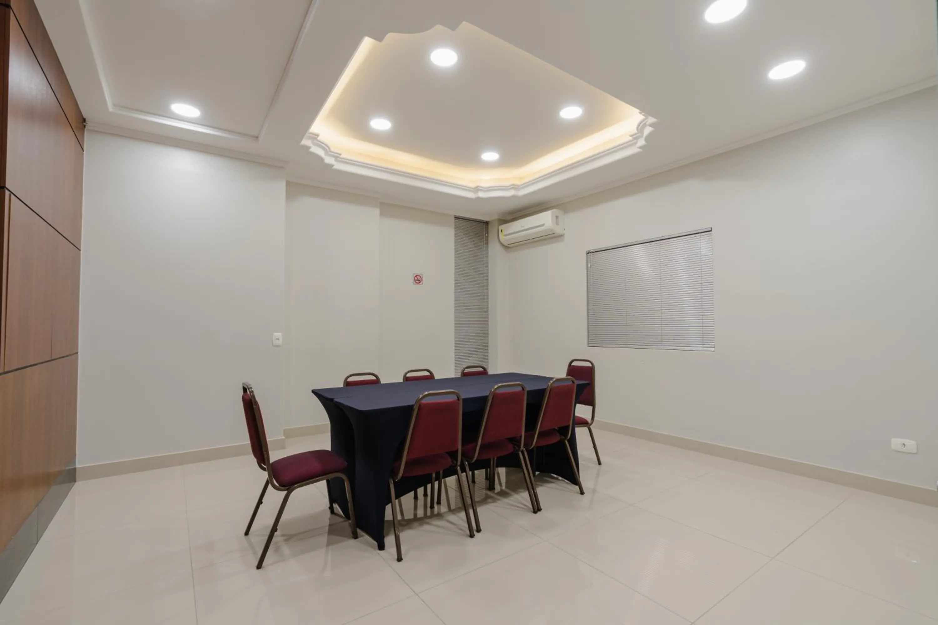 Meeting/conference room in Hotel Caiuá Express Umuarama