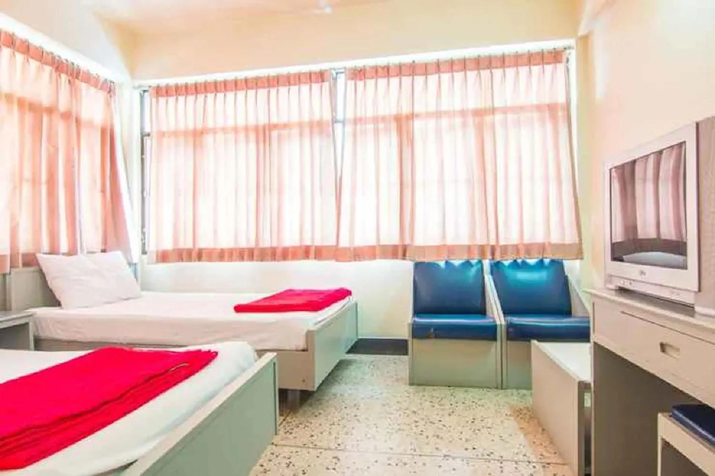 Bed in Khelang Nakorn Hotel