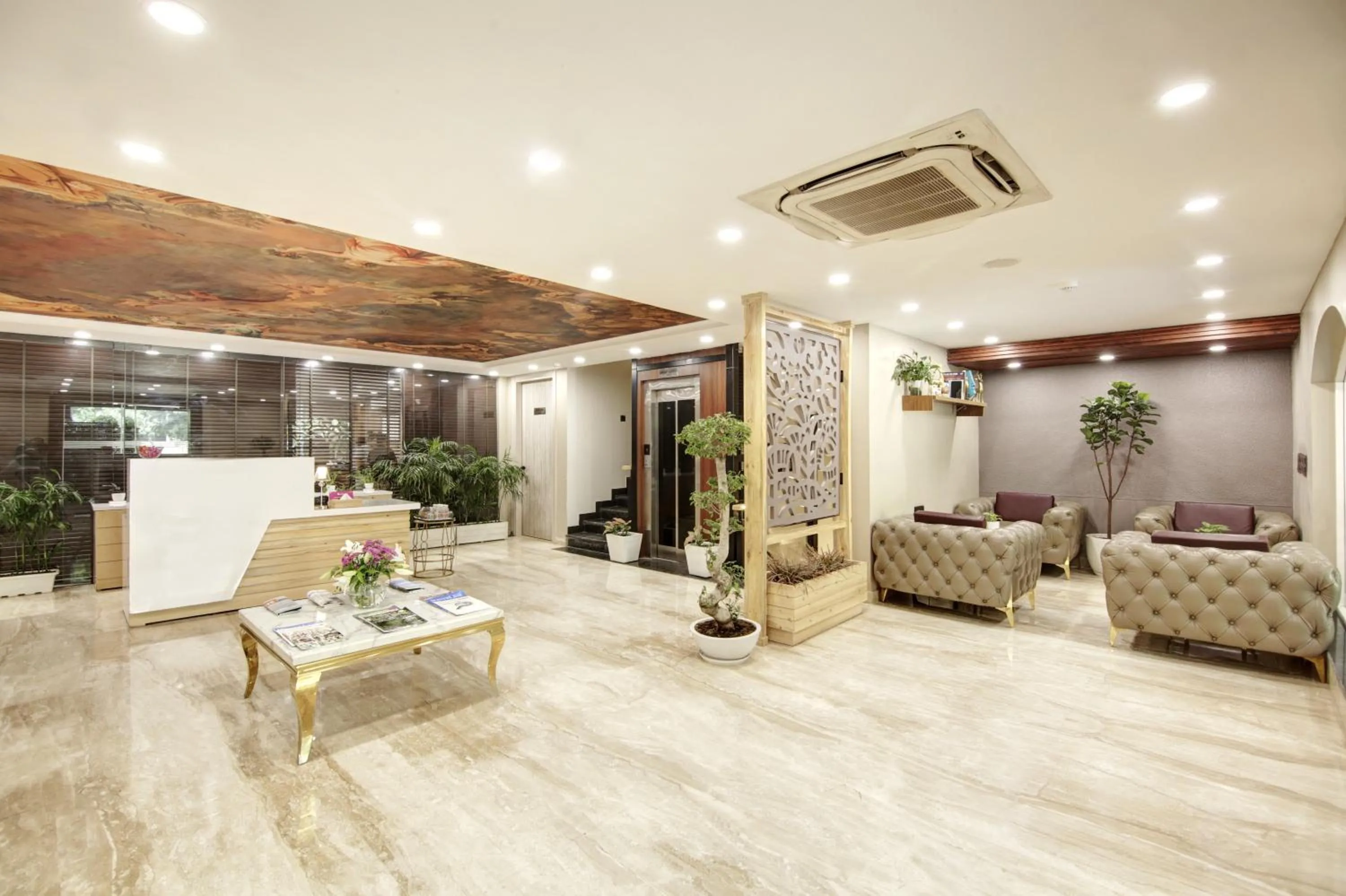 Property building in Hotel 91 Millennium Huda