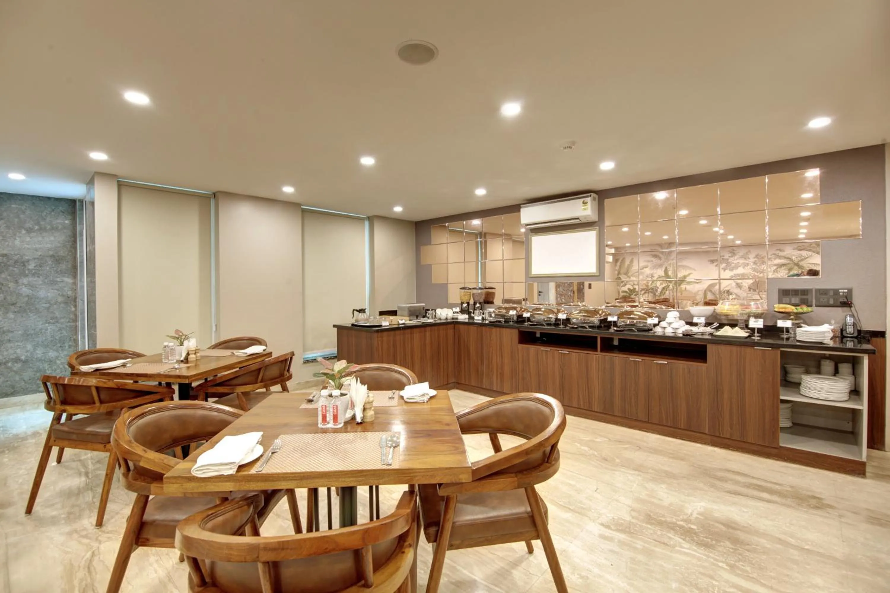 Property building in Hotel 91 Millennium Huda