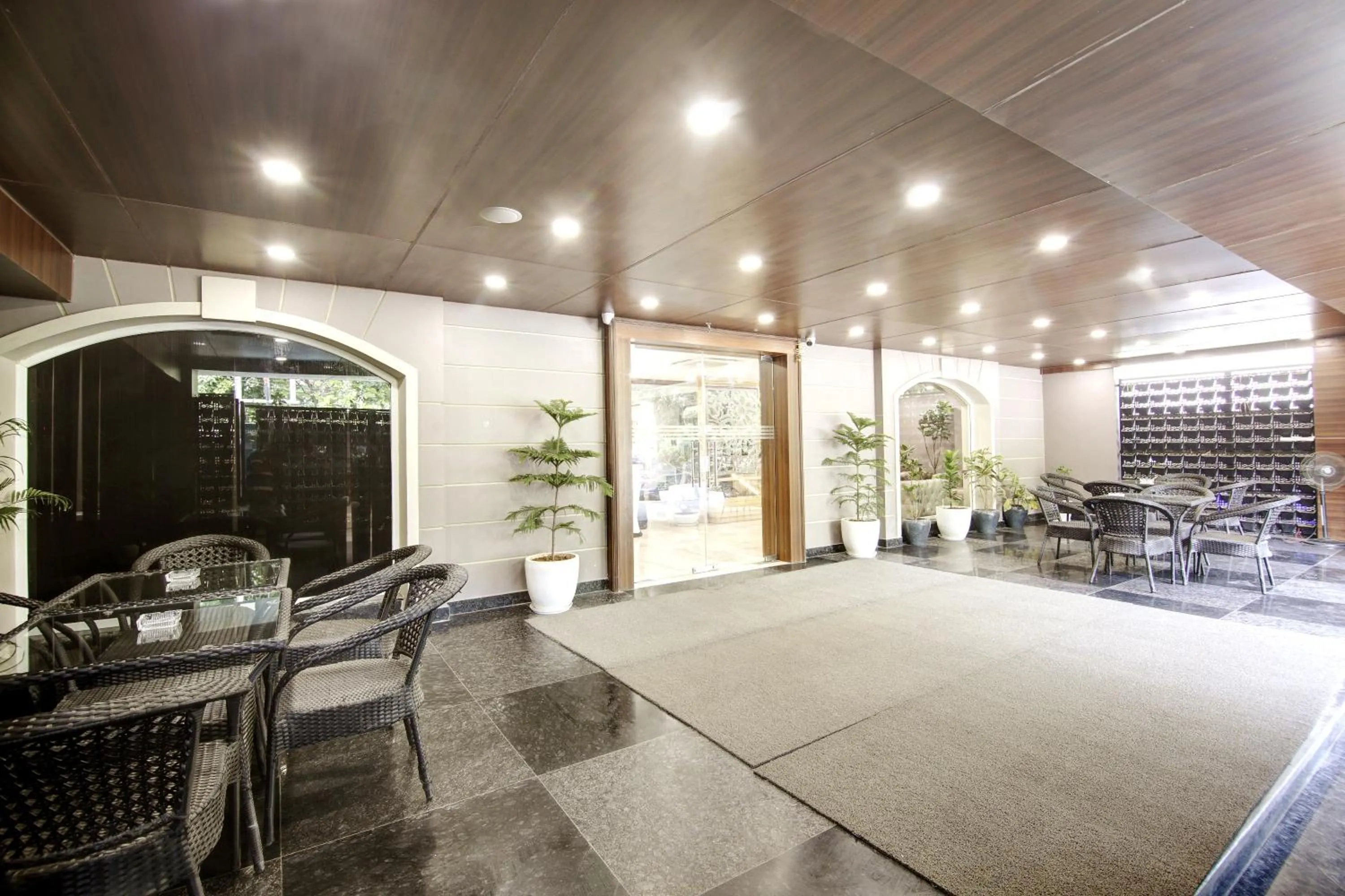 Property building in Hotel 91 Millennium Huda