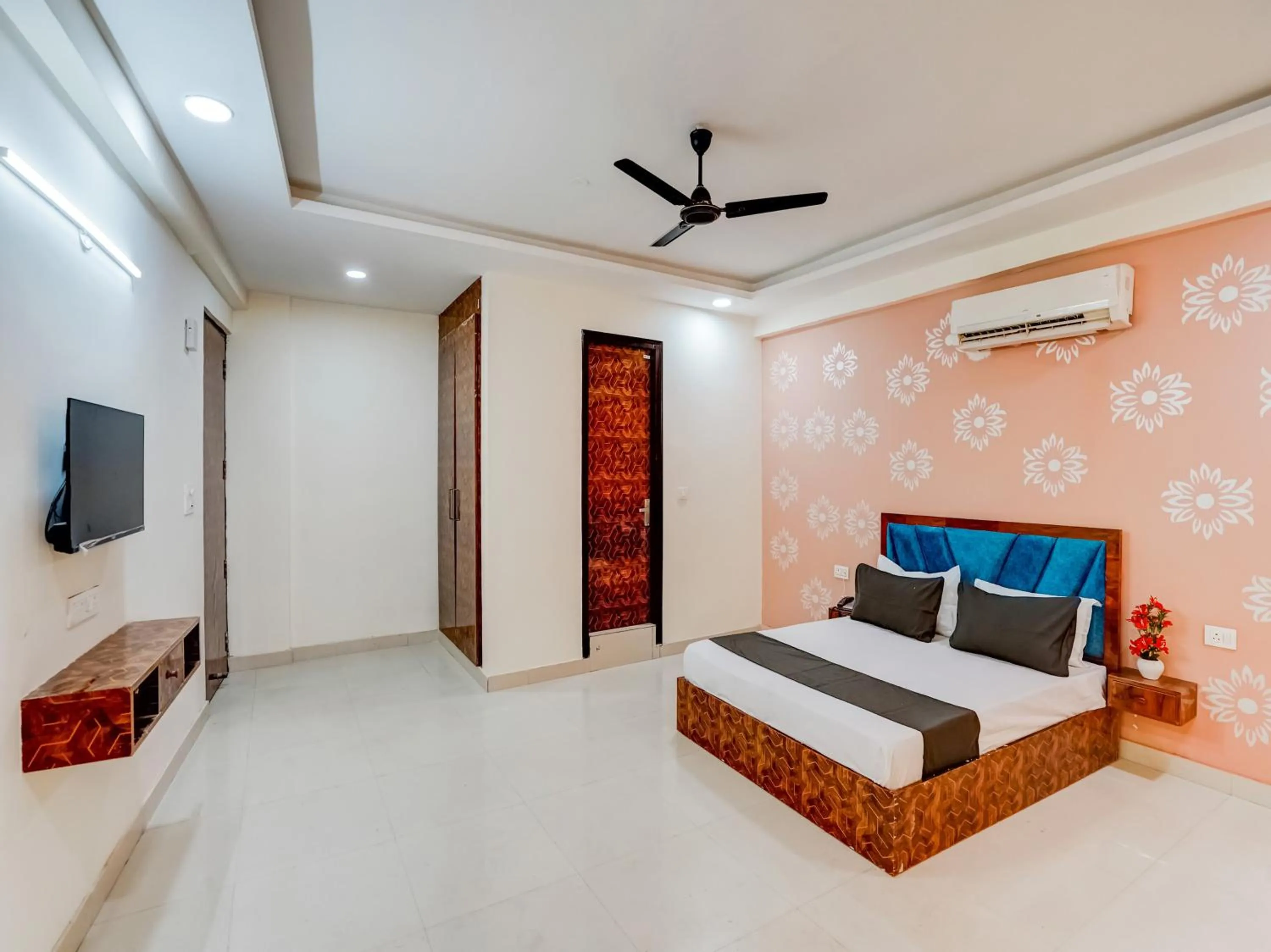 Bedroom, Bed in Hotel O The Moon